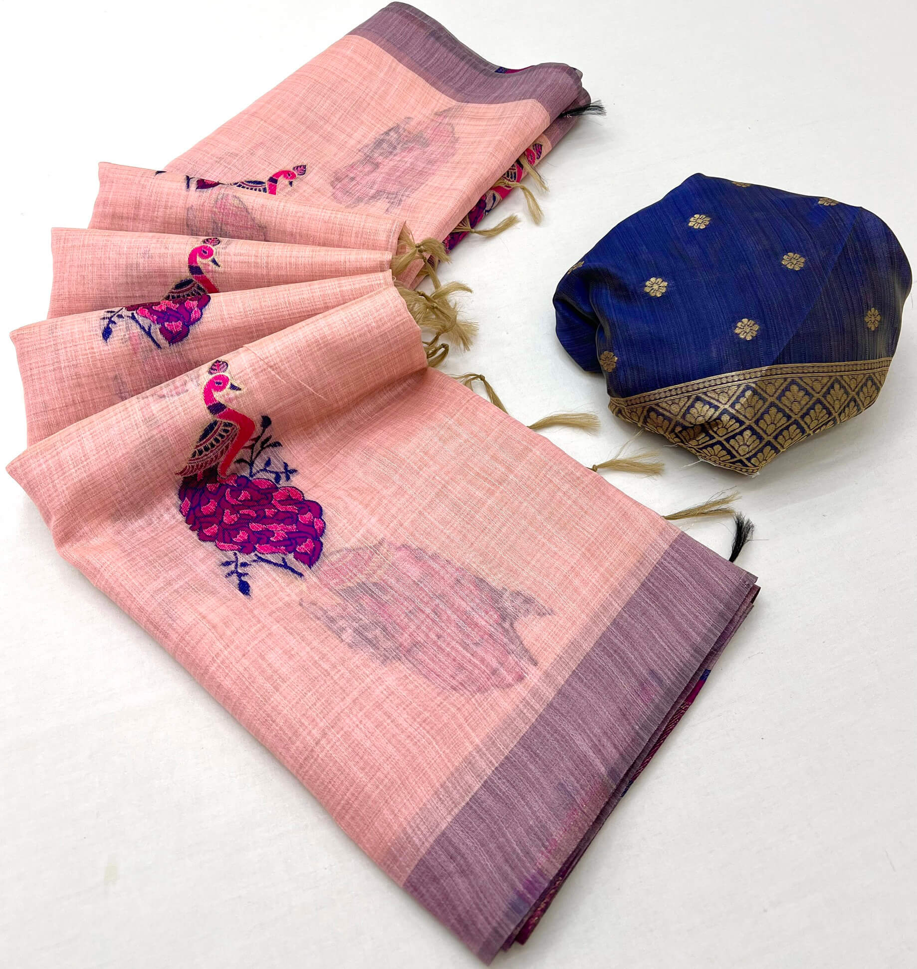 Beleaguer Pink Pure Munga Cotton Silk Saree With Ailurophile Blouse Pi ...