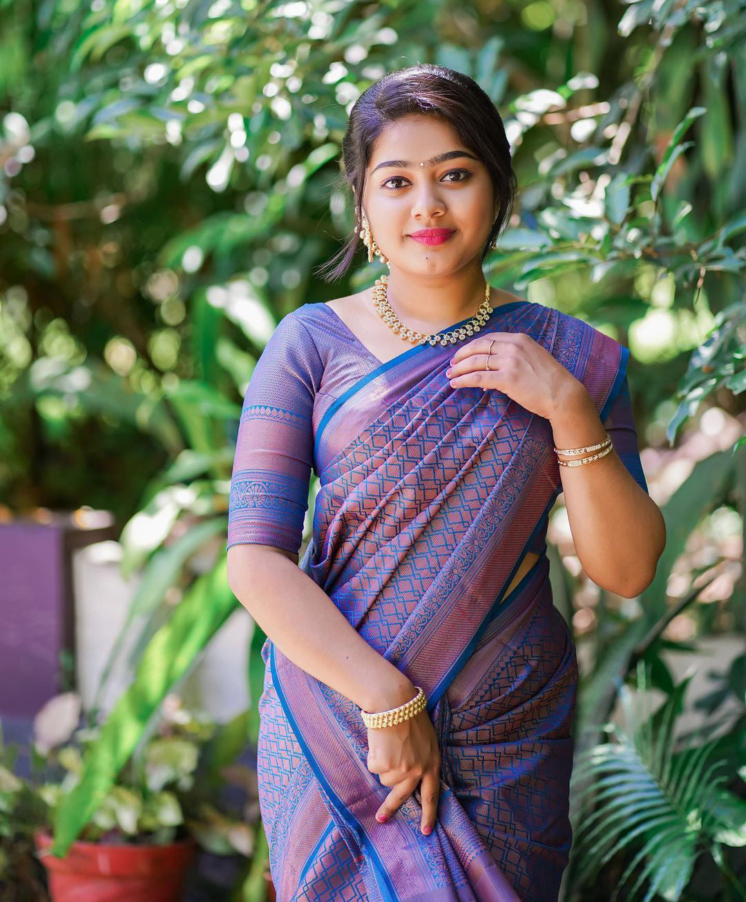 Sumptuous Blue Soft Silk Saree With Luxuriant Blouse Piece