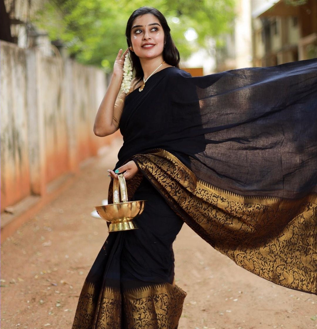 Gratifying Black Soft Silk Saree With Stylish Blouse Piece