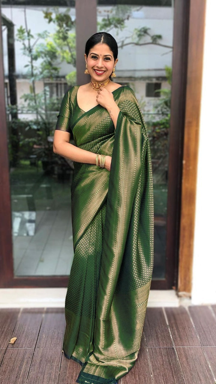 Tremendous Green Soft Banarasi Silk Saree With Beleaguer Blouse Piece