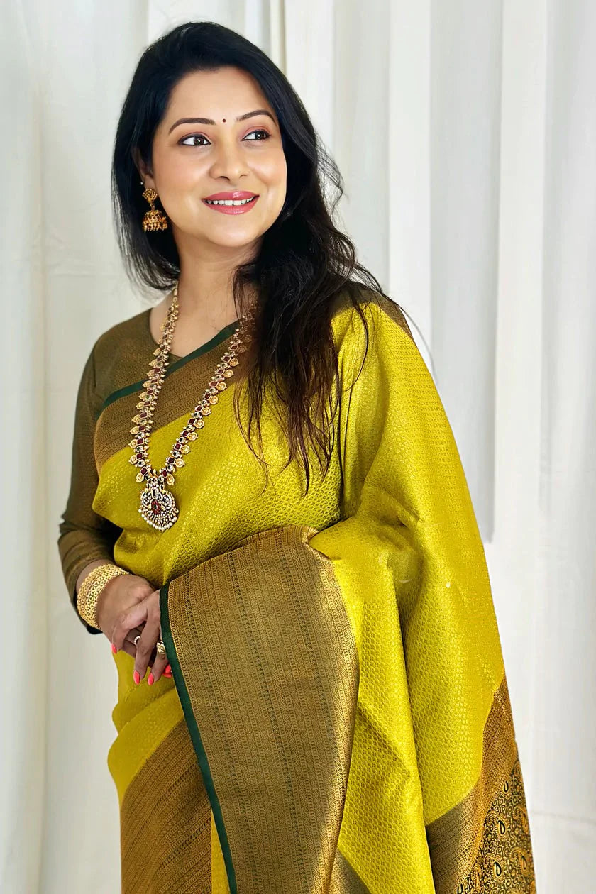 Enamoring Lemon Soft Silk Saree With Inspiring Blouse Piece