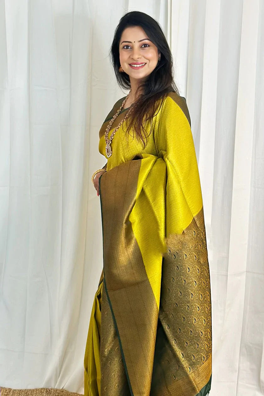 Enamoring Lemon Soft Silk Saree With Inspiring Blouse Piece