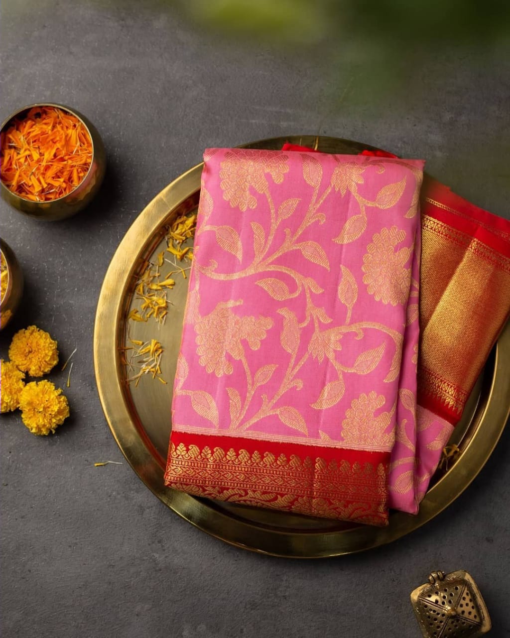 Arresting Pink Soft Banarasi Silk Saree With Beautiful Blouse Piece