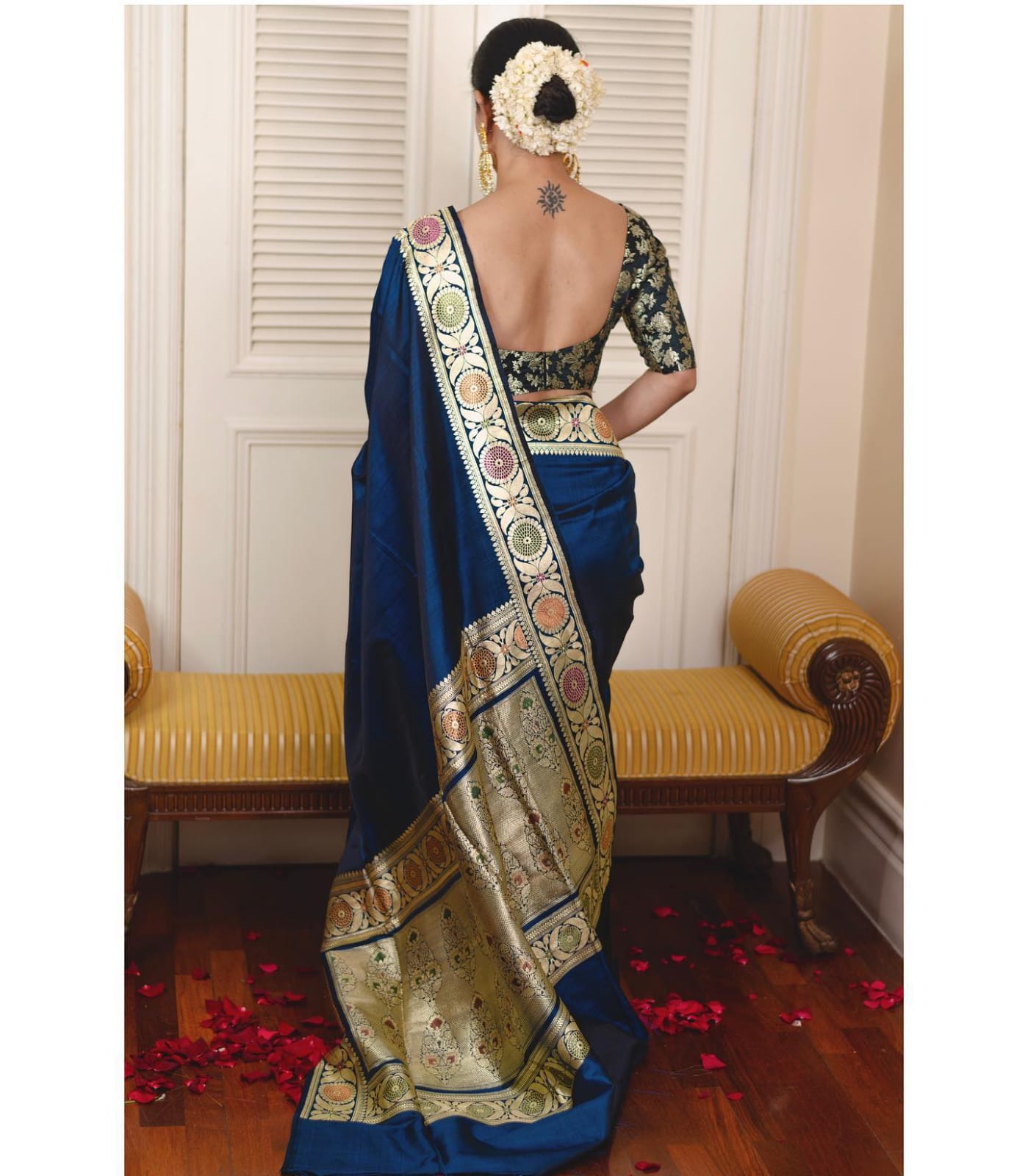 Preferable Navy Blue Soft Silk Saree With Gorgeous Blouse Piece