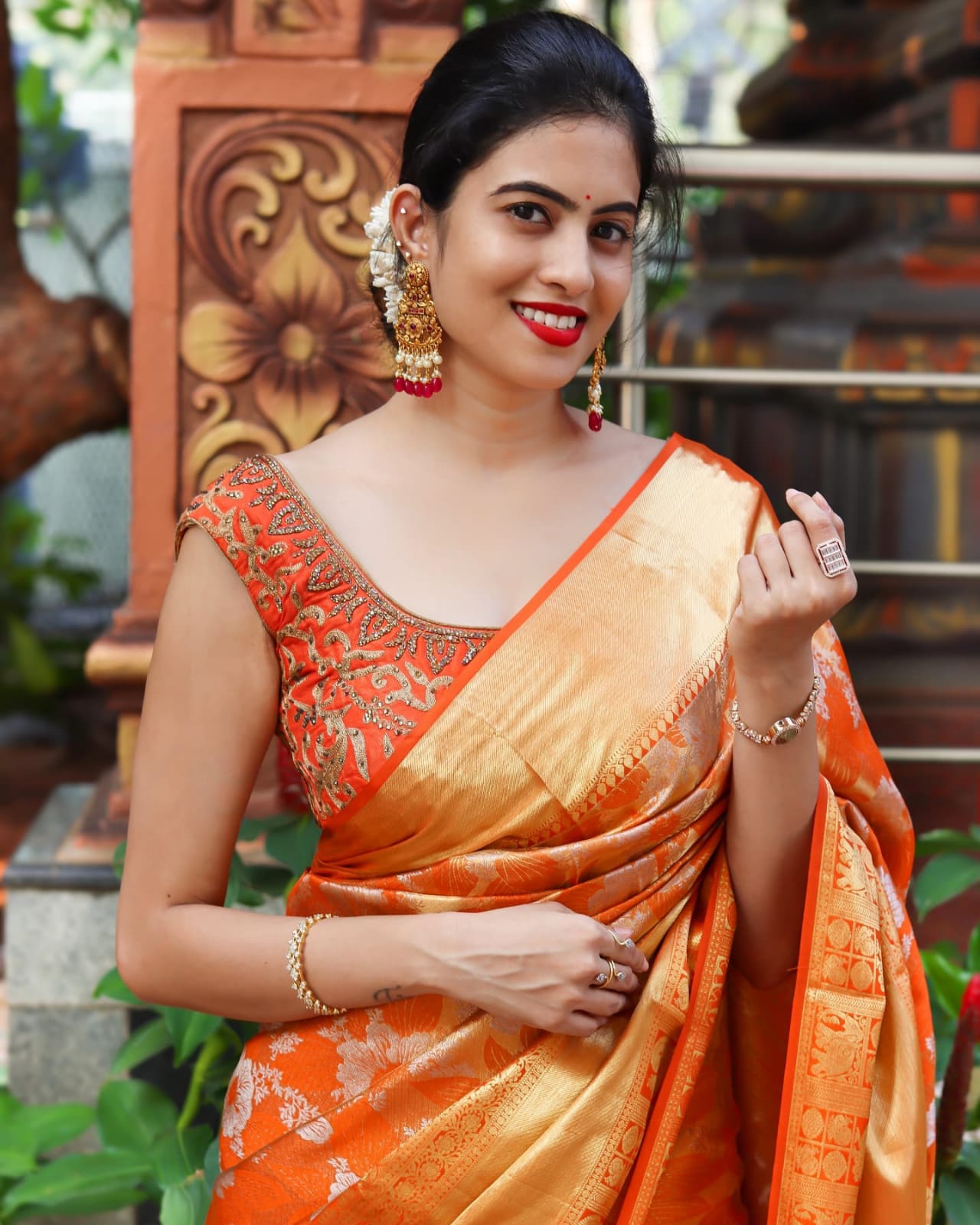 Majesty Orange Soft Banarasi Silk Saree With Enchanting Blouse Piece