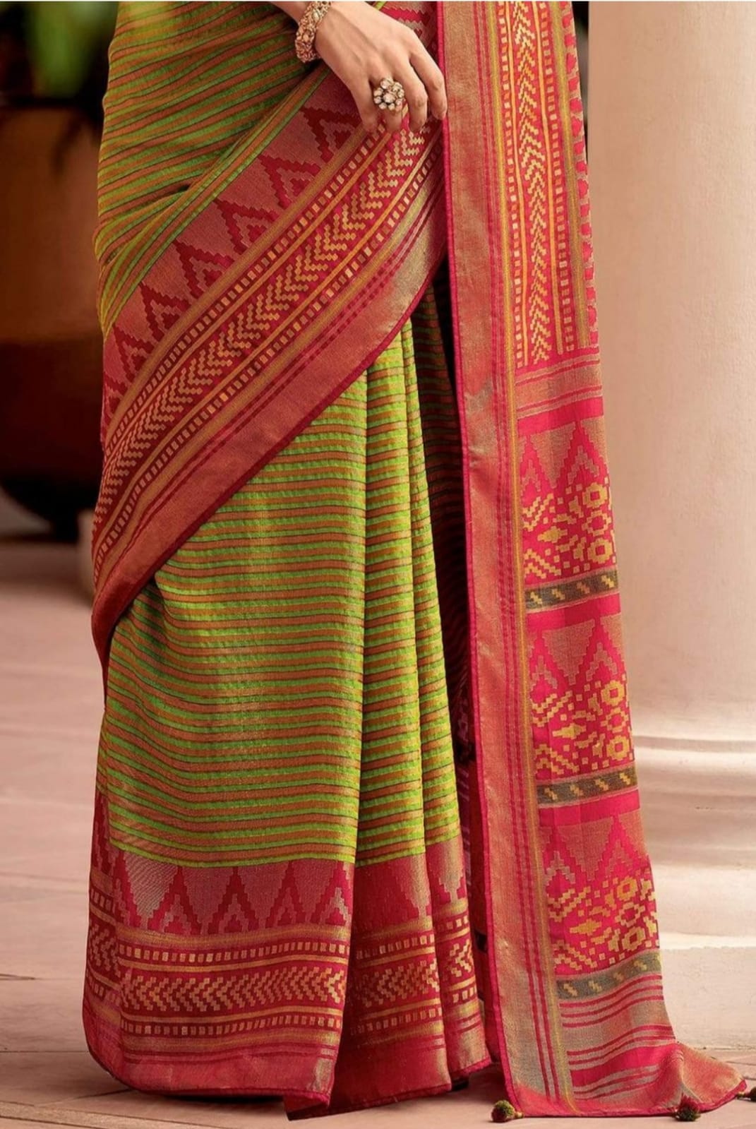 Demanding Mehndi Soft Silk Saree With Classic Two Blouse Piece