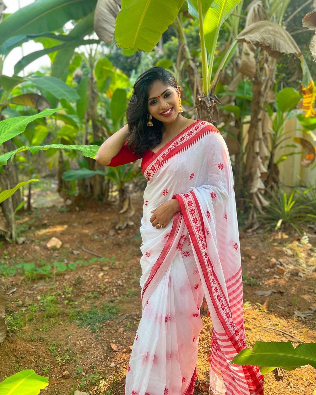 Vanilla White Maheshawari Cotton Silk Saree