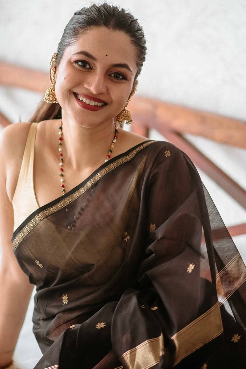 Coal Black Maheshawari Cotton Silk Saree