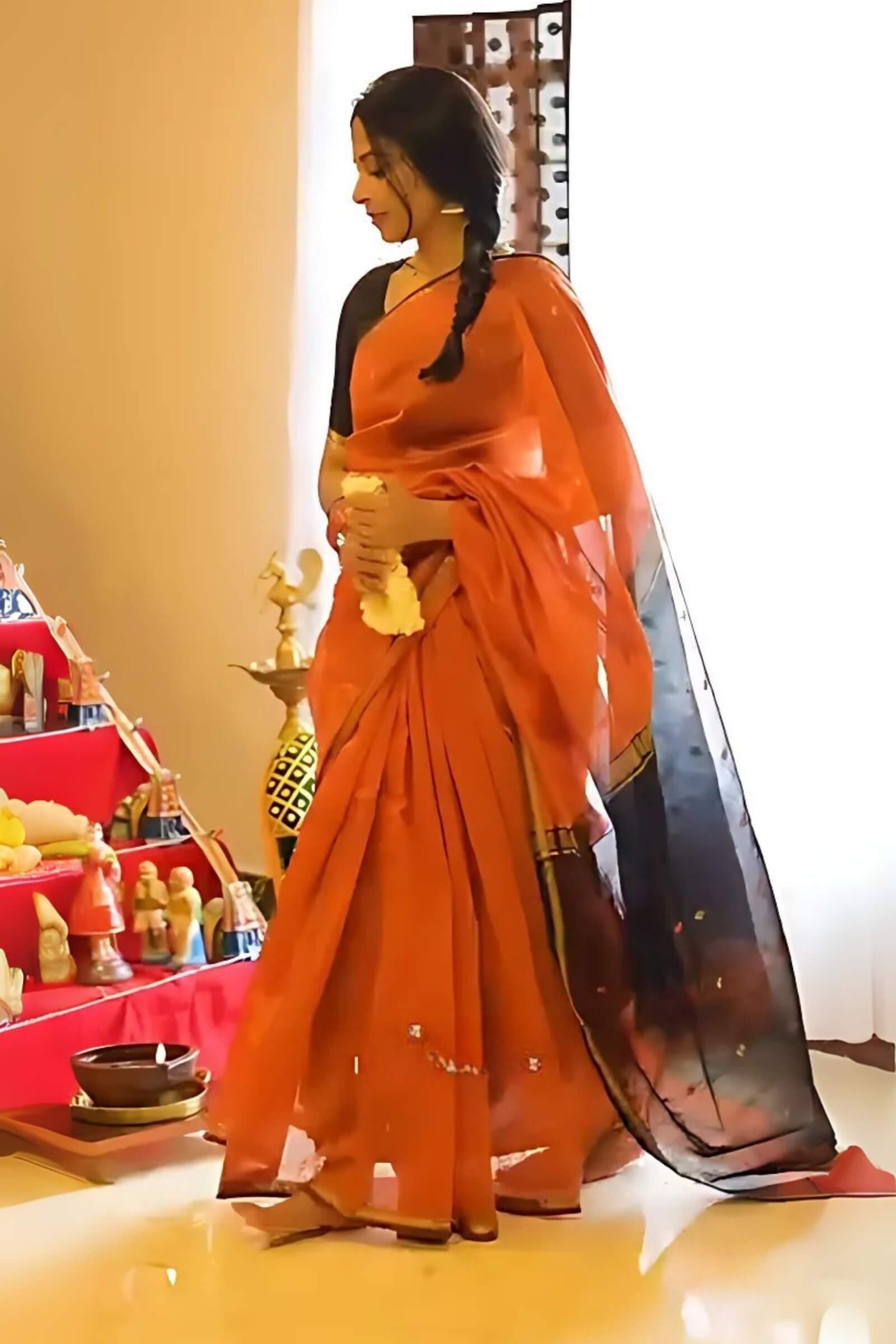Reddish Orange Maheshawari Cotton Silk Saree