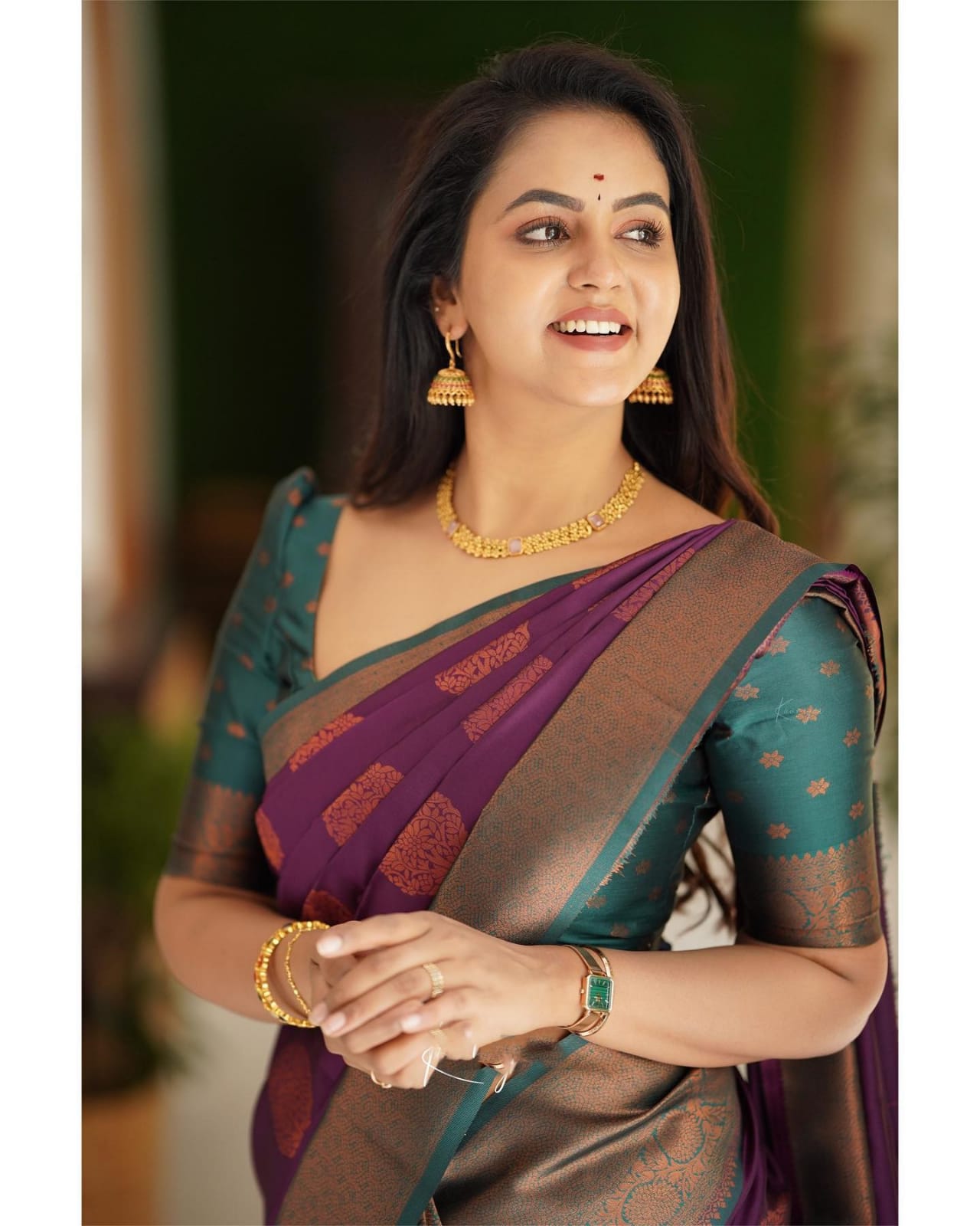 Snappy Purple Soft Silk Saree With Snazzy Blouse Piece