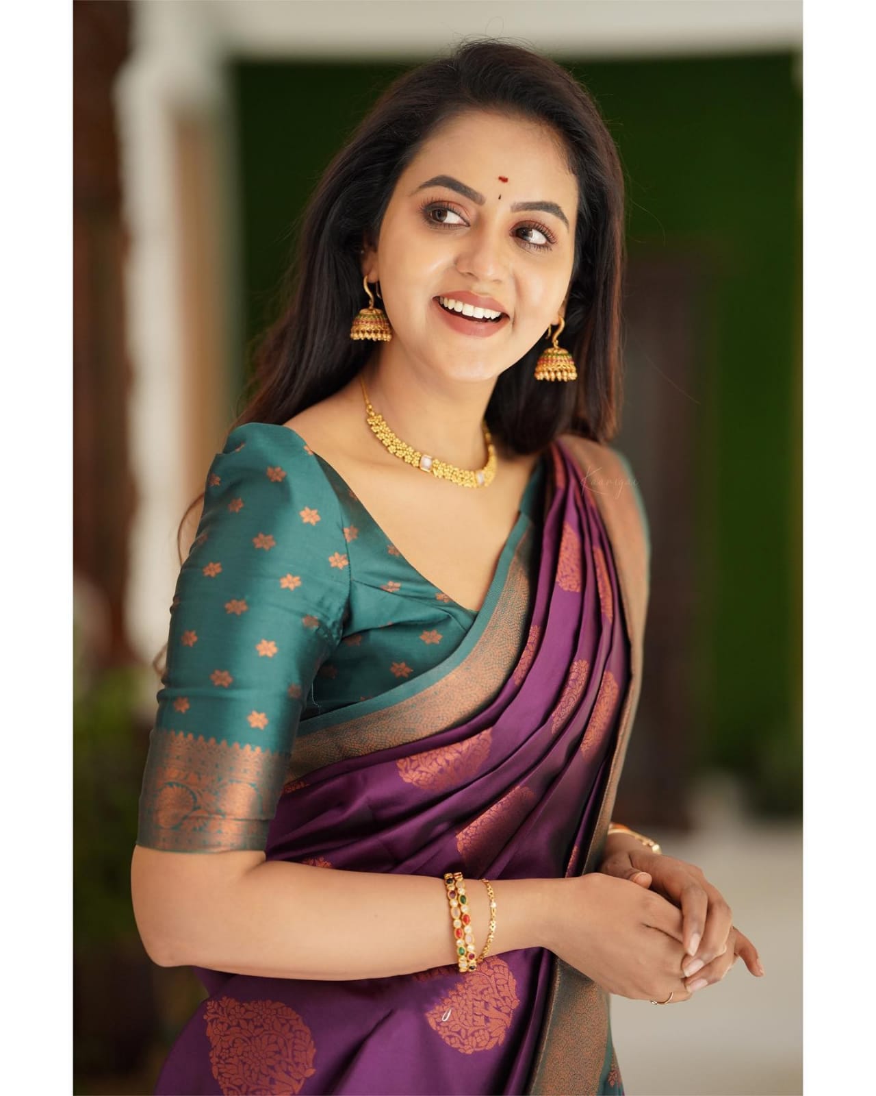 Snappy Purple Soft Silk Saree With Snazzy Blouse Piece