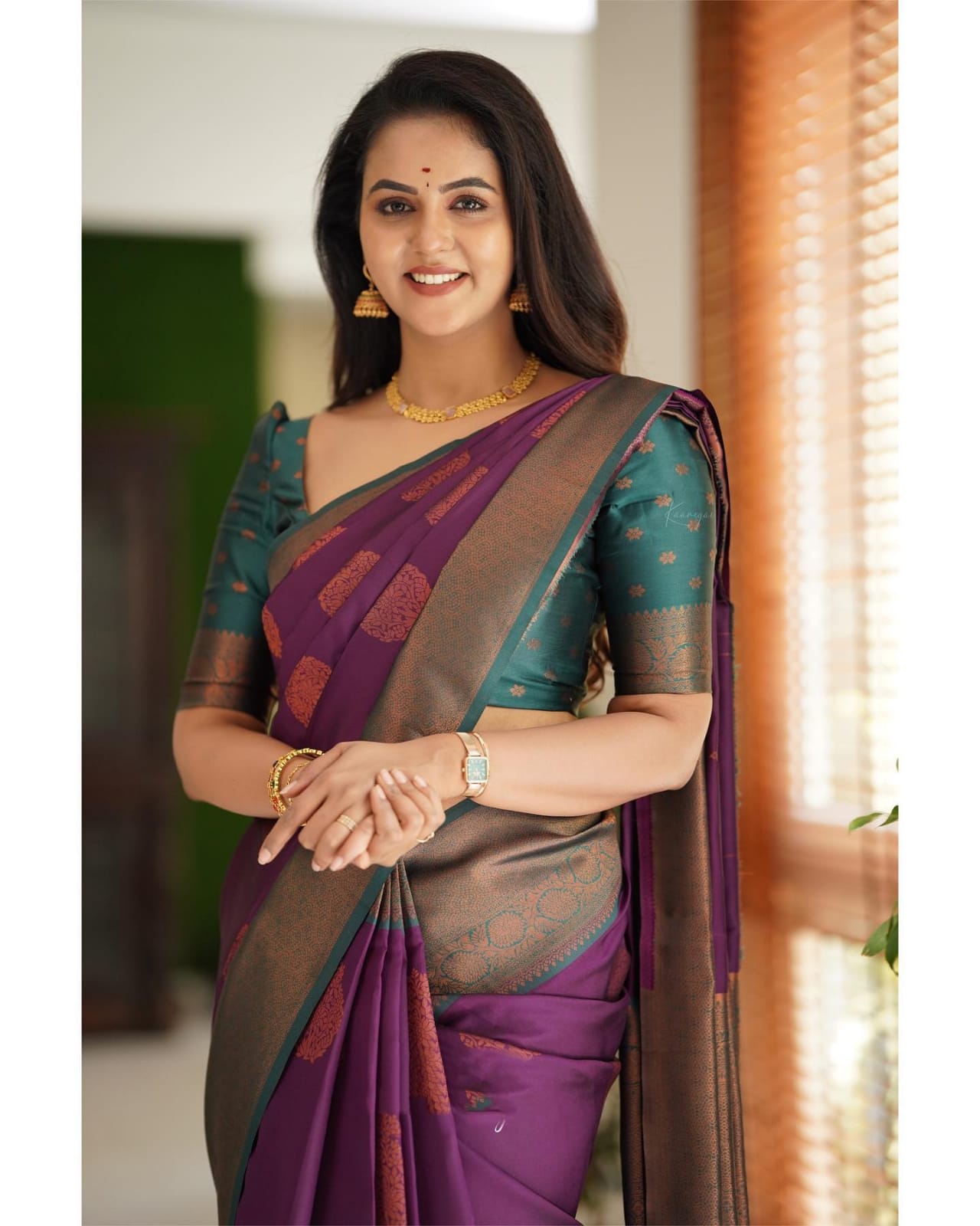 Snappy Purple Soft Silk Saree With Snazzy Blouse Piece