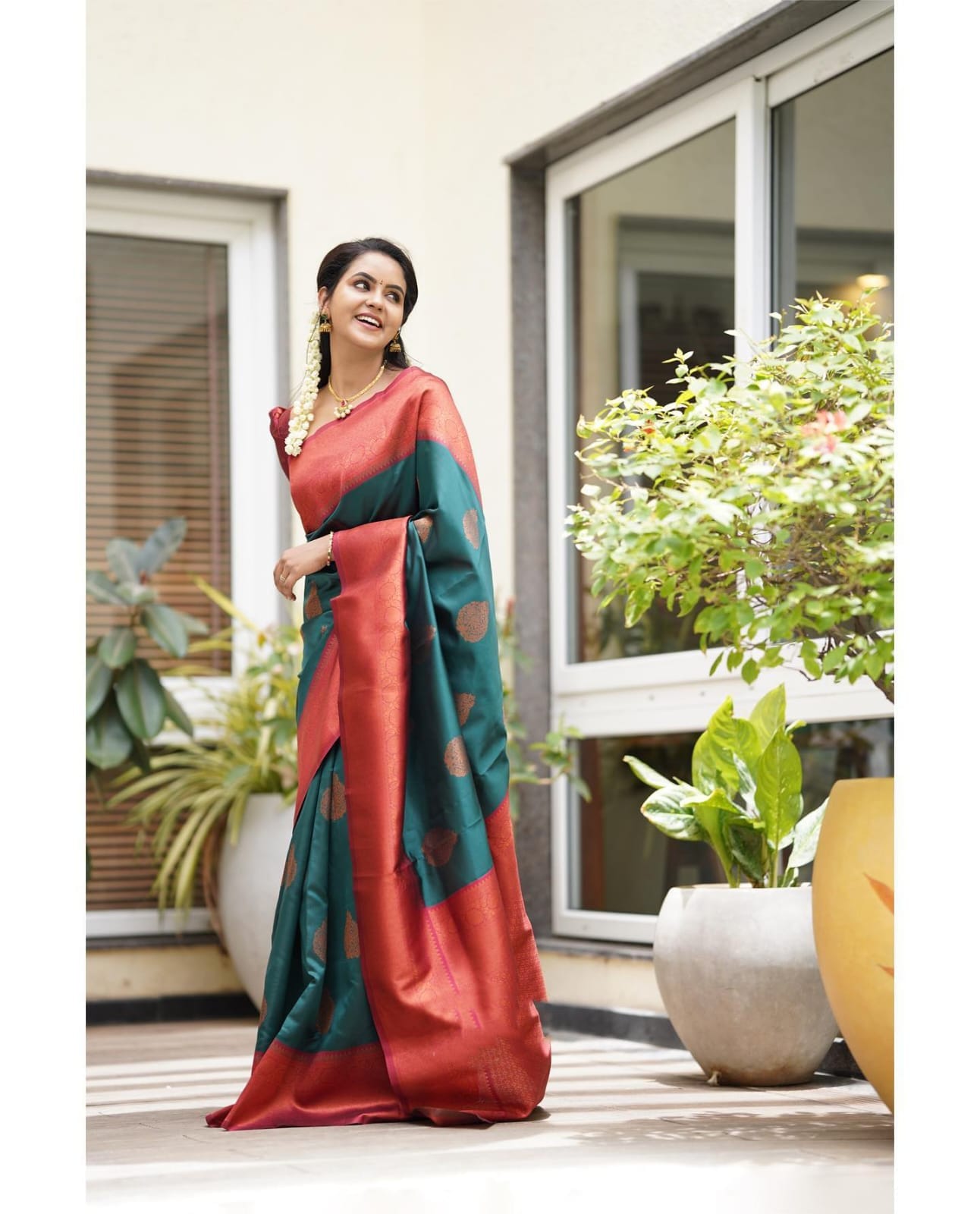 Fantabulous Rama Soft Silk Saree With Artistic Blouse Piece