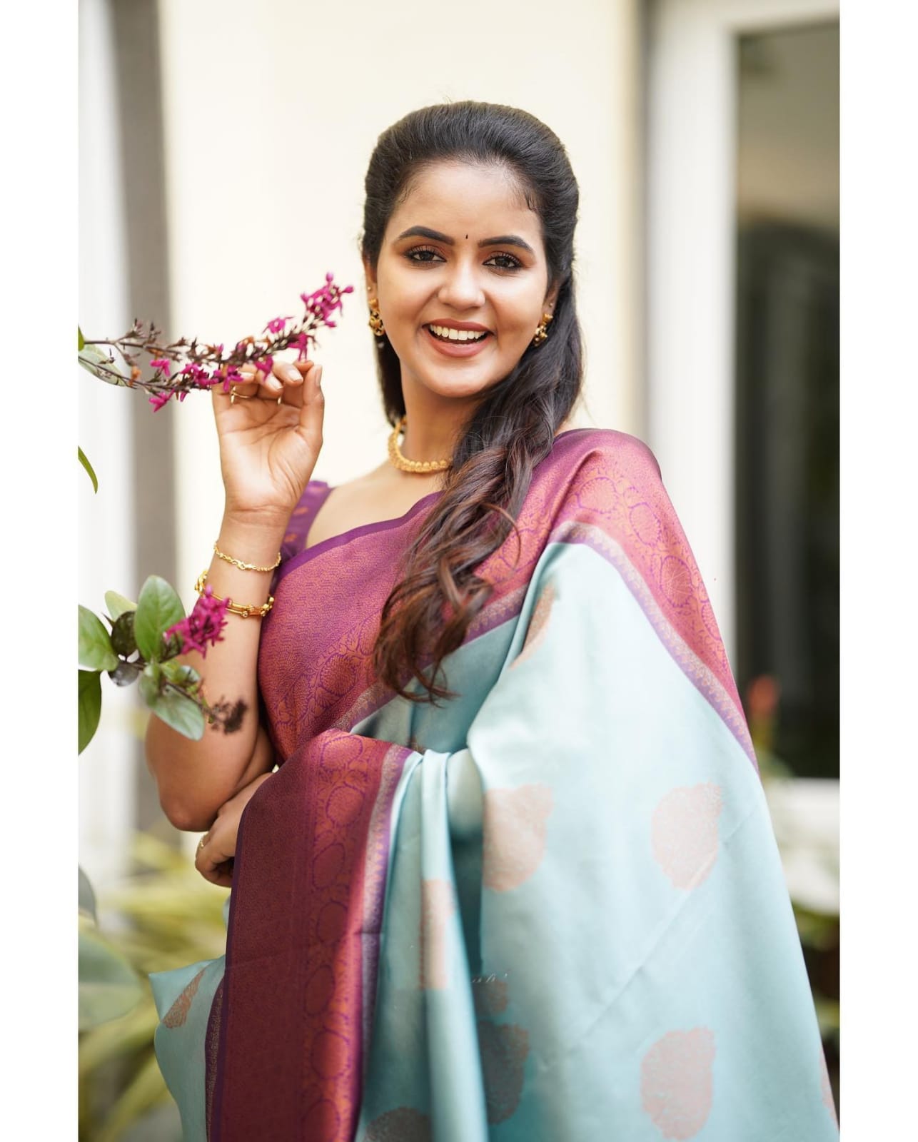 Luxuriant Sky Soft Silk Saree With Denouement Blouse Piece