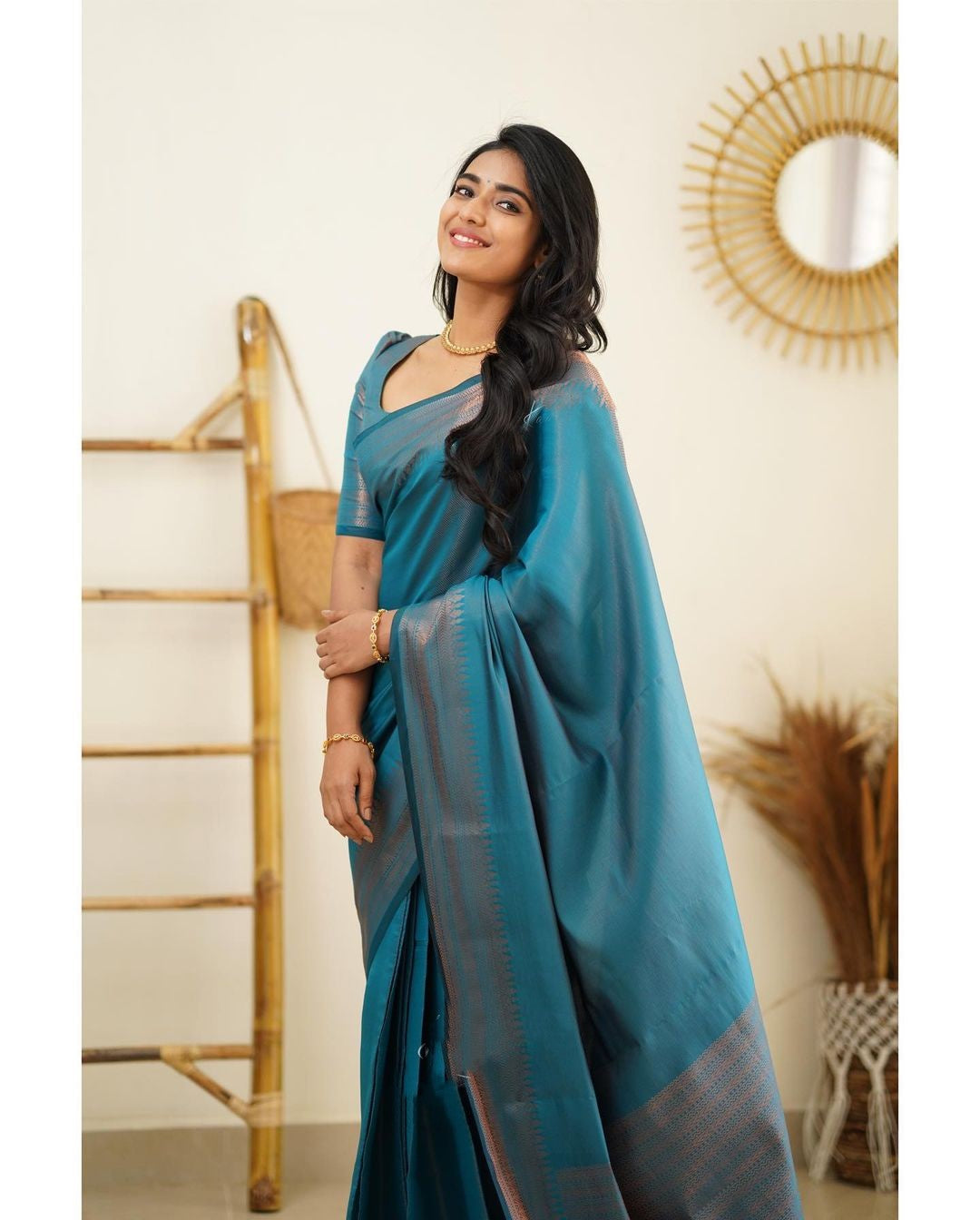 Artistic Firozi Soft Silk Saree With Elaborate Blouse Piece