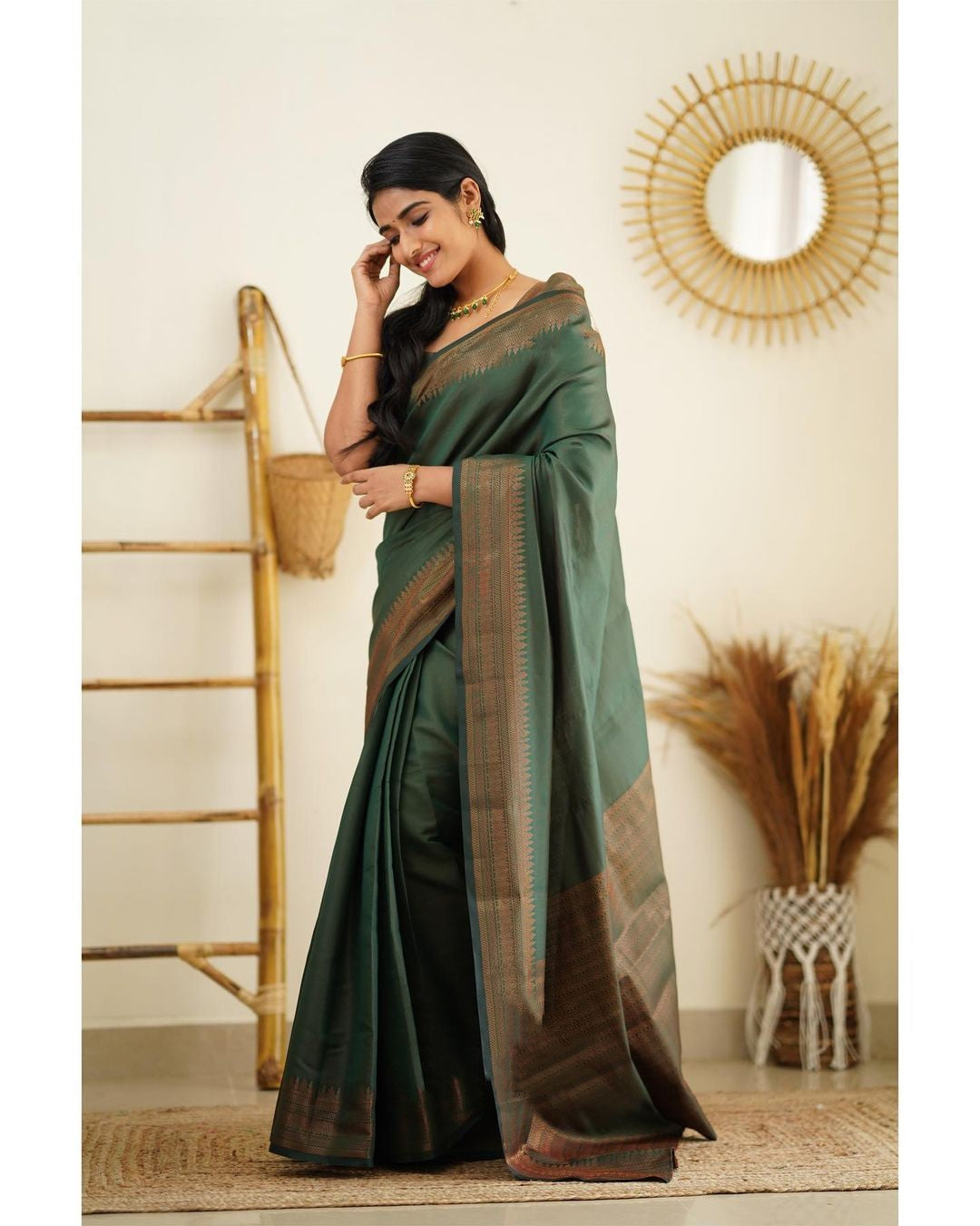 Fragrant Green Soft Silk Saree With Fragrant Blouse Piece