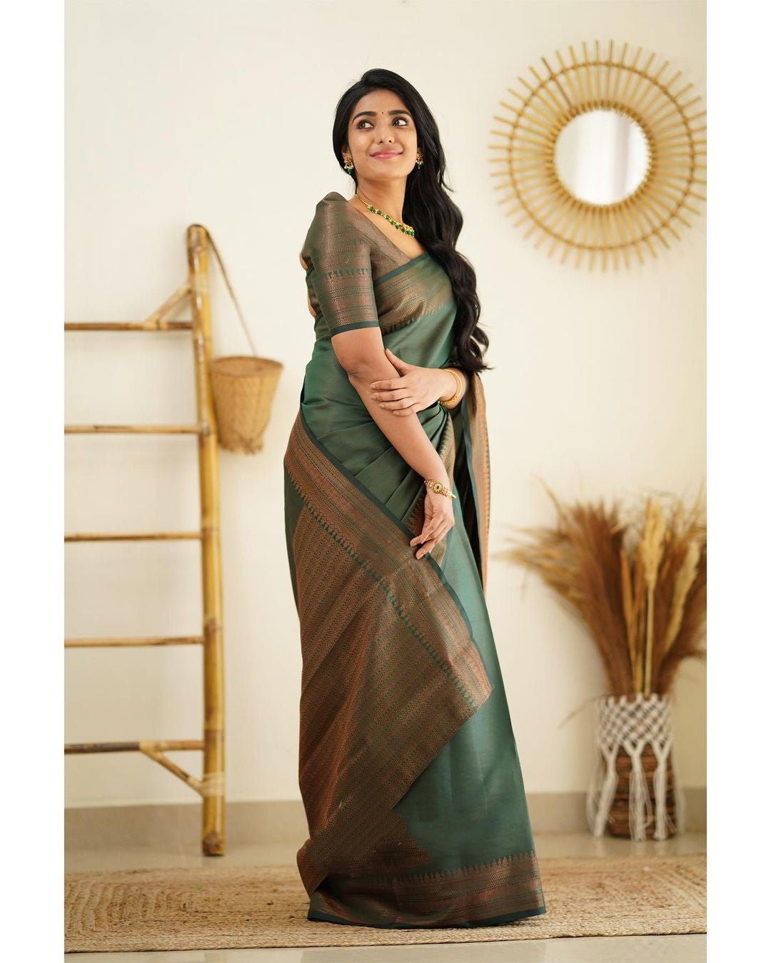 Fragrant Green Soft Silk Saree With Fragrant Blouse Piece