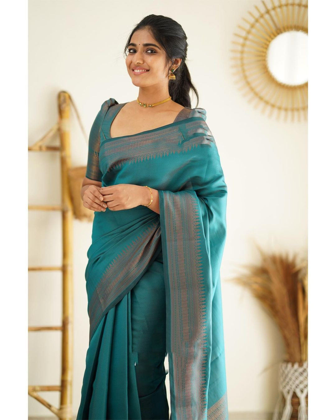 Felicitous Rama Soft Silk Saree With Lagniappe Blouse Piece