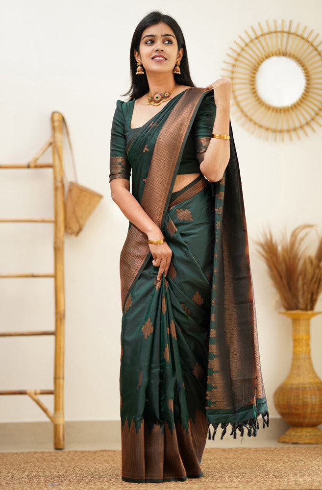 Lassitude Dark Green Soft Silk Saree With Refreshing Blouse Piece