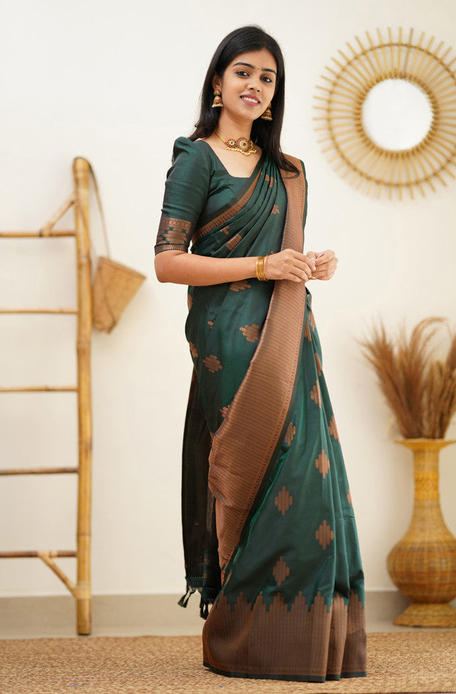 Lassitude Dark Green Soft Silk Saree With Refreshing Blouse Piece