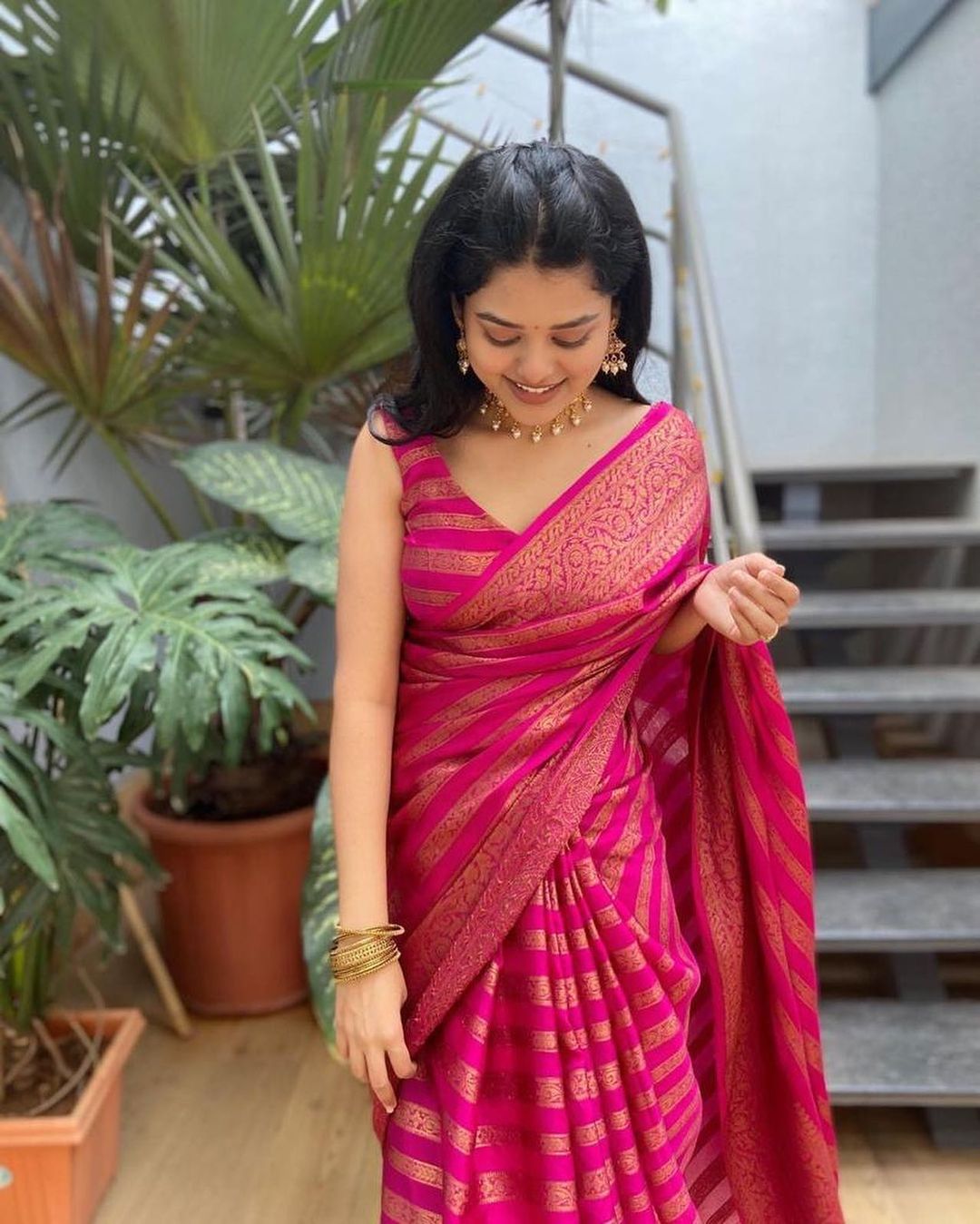 Unequalled Pink Soft Silk Saree With Groovy Blouse Piece