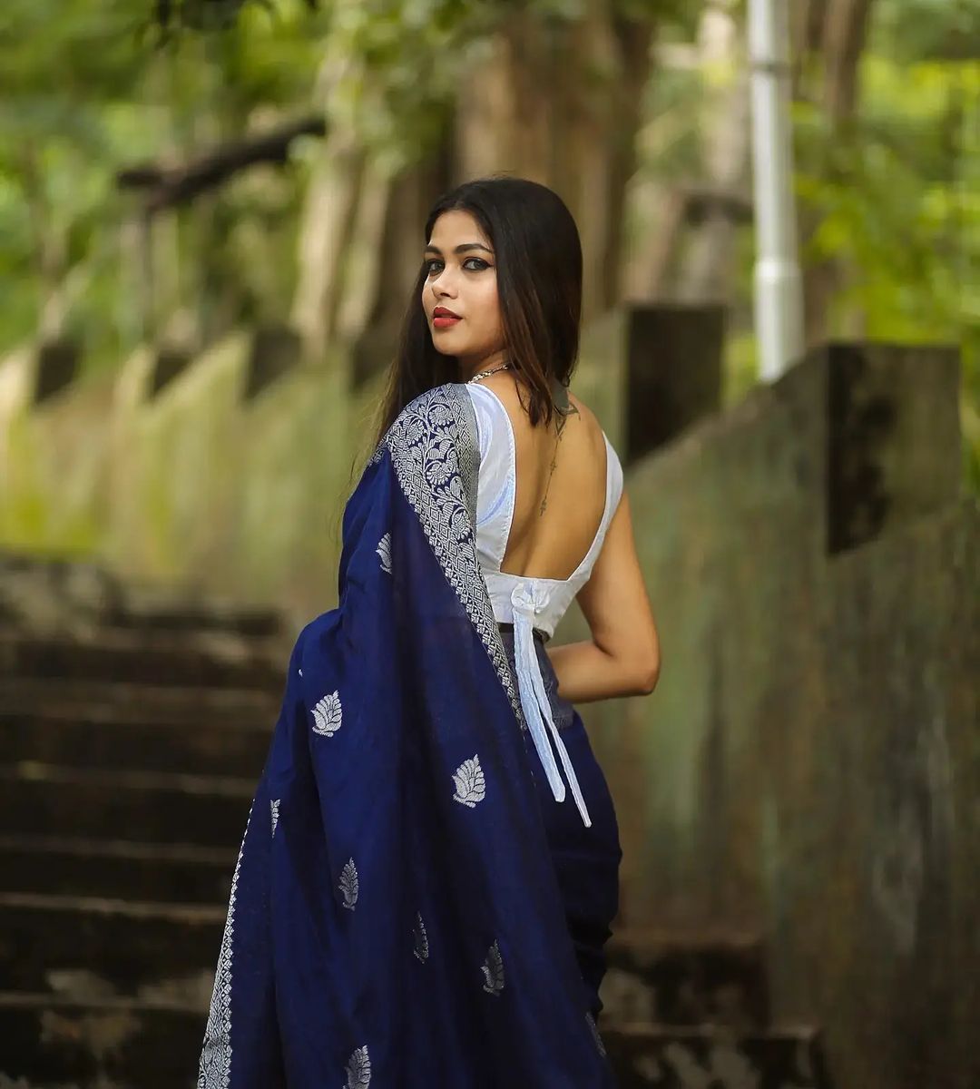 Winsome Navy Blue Soft Silk Saree With Glowing Blouse Piece