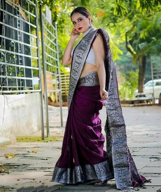 Engaging Purple Soft Banarasi Silk Saree With Attractive Blouse Piece