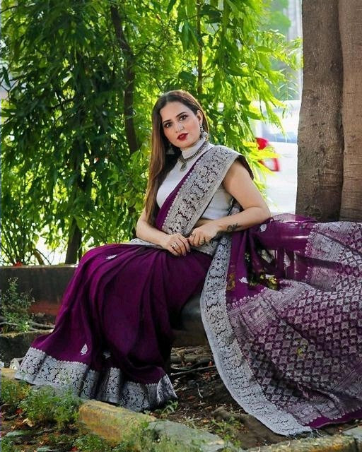 Engaging Purple Soft Banarasi Silk Saree With Attractive Blouse Piece