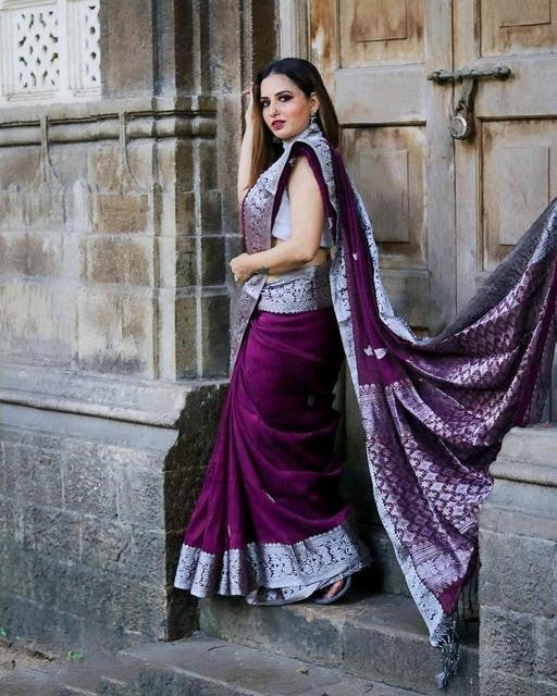 Engaging Purple Soft Banarasi Silk Saree With Attractive Blouse Piece