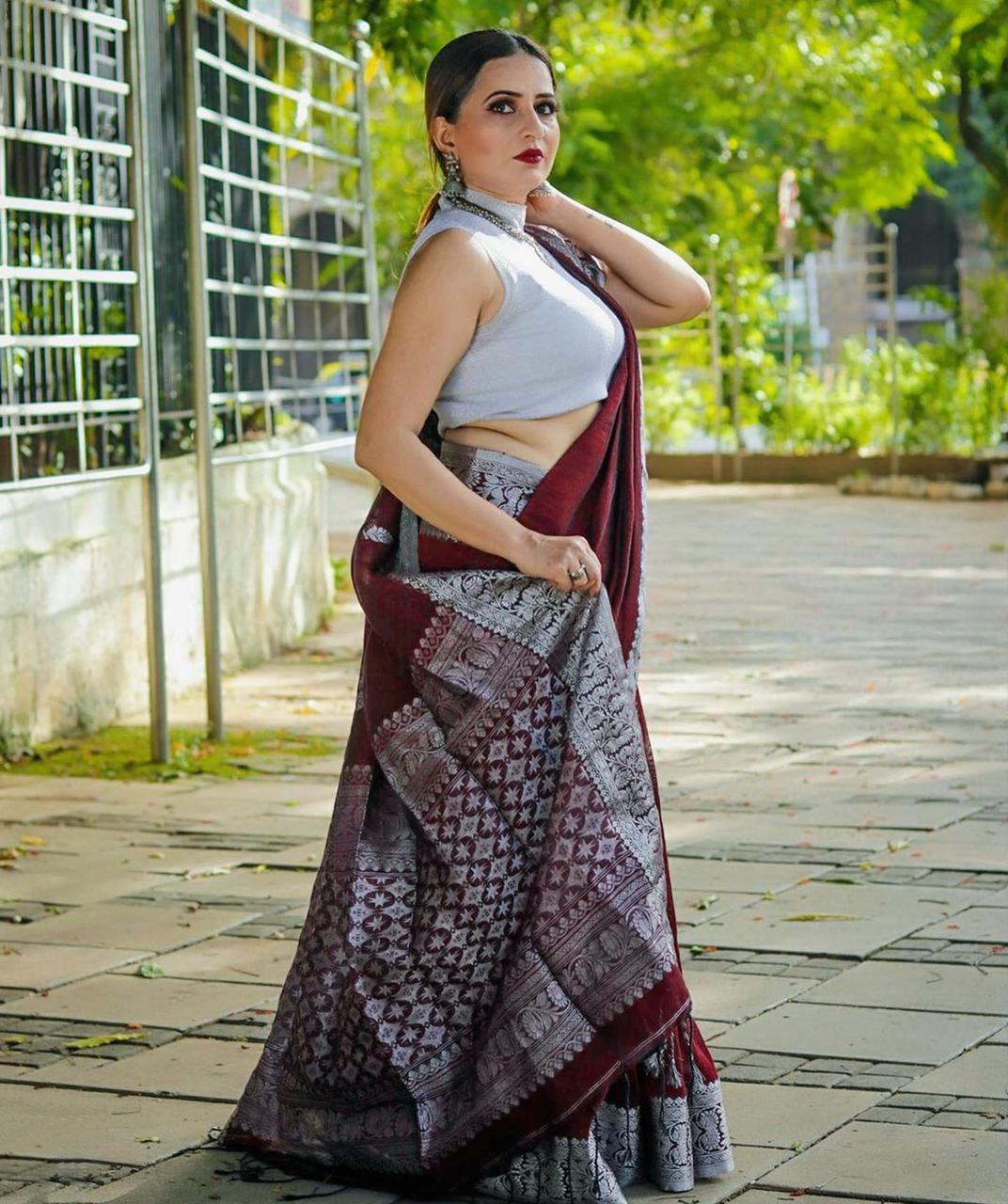 Ineffable Wine Soft Banarasi Silk Saree With Attractive Blouse Piece