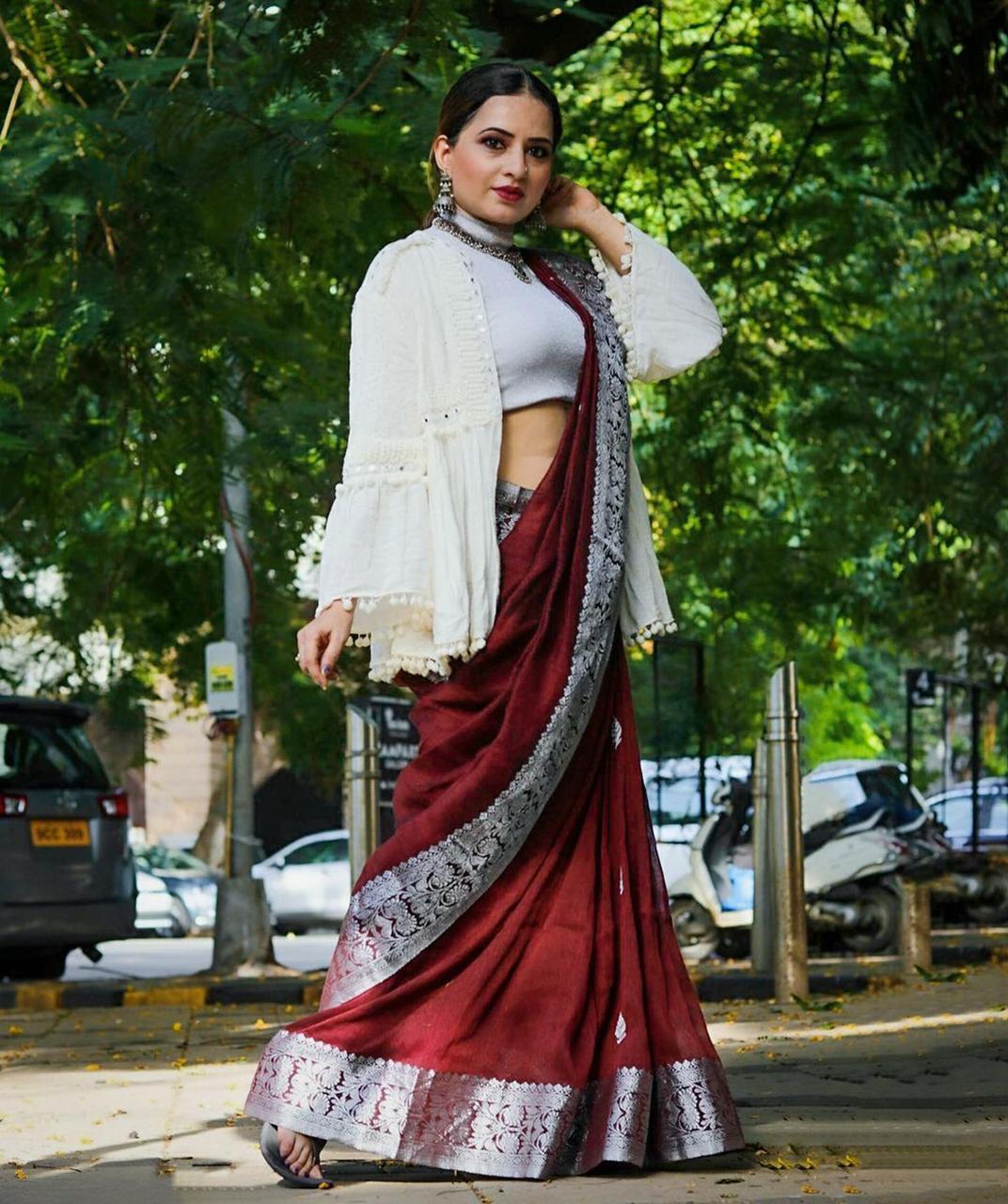 Ineffable Wine Soft Banarasi Silk Saree With Attractive Blouse Piece