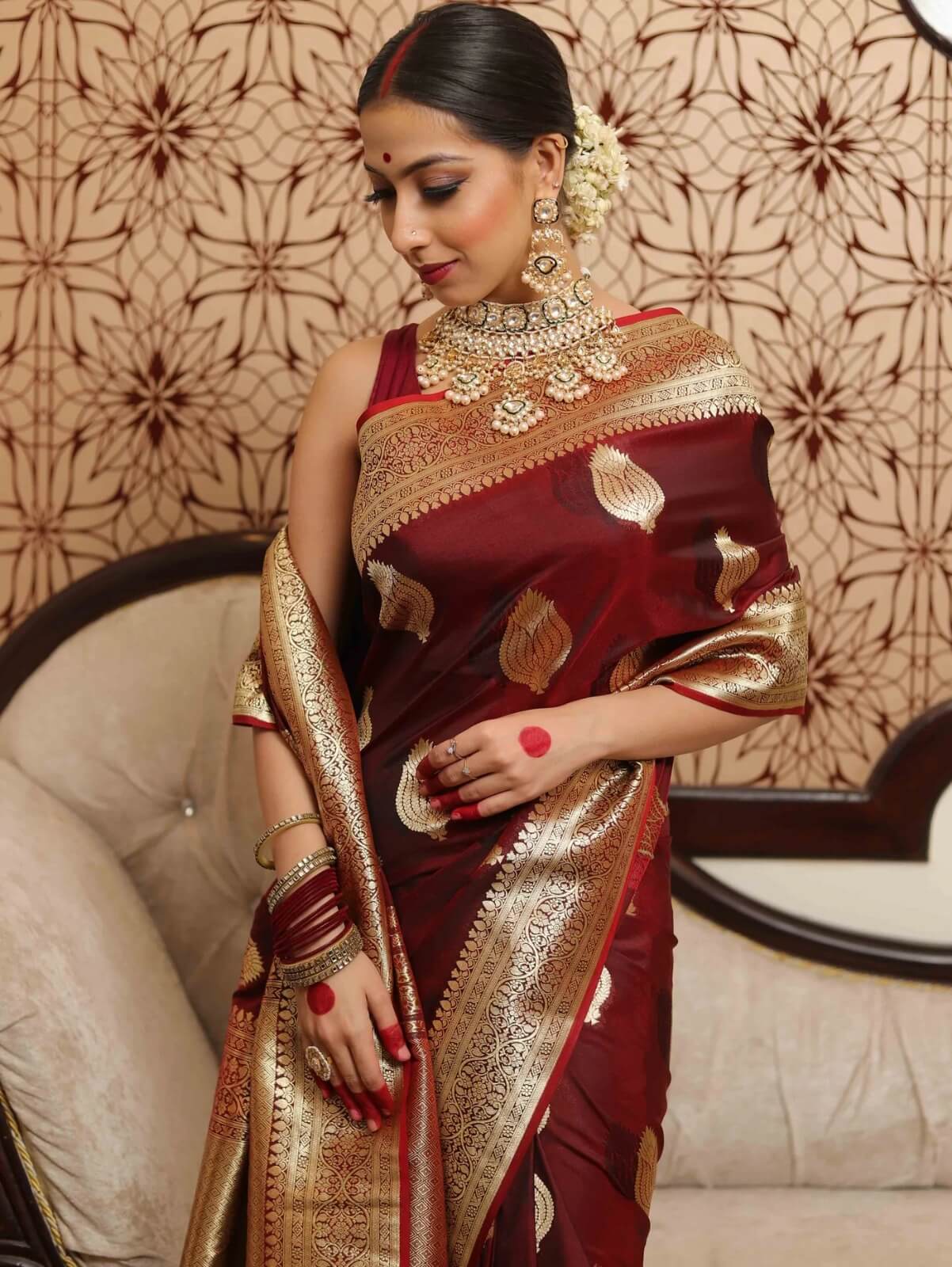 Ornate Wine Soft Silk Saree With Winsome Blouse Piece