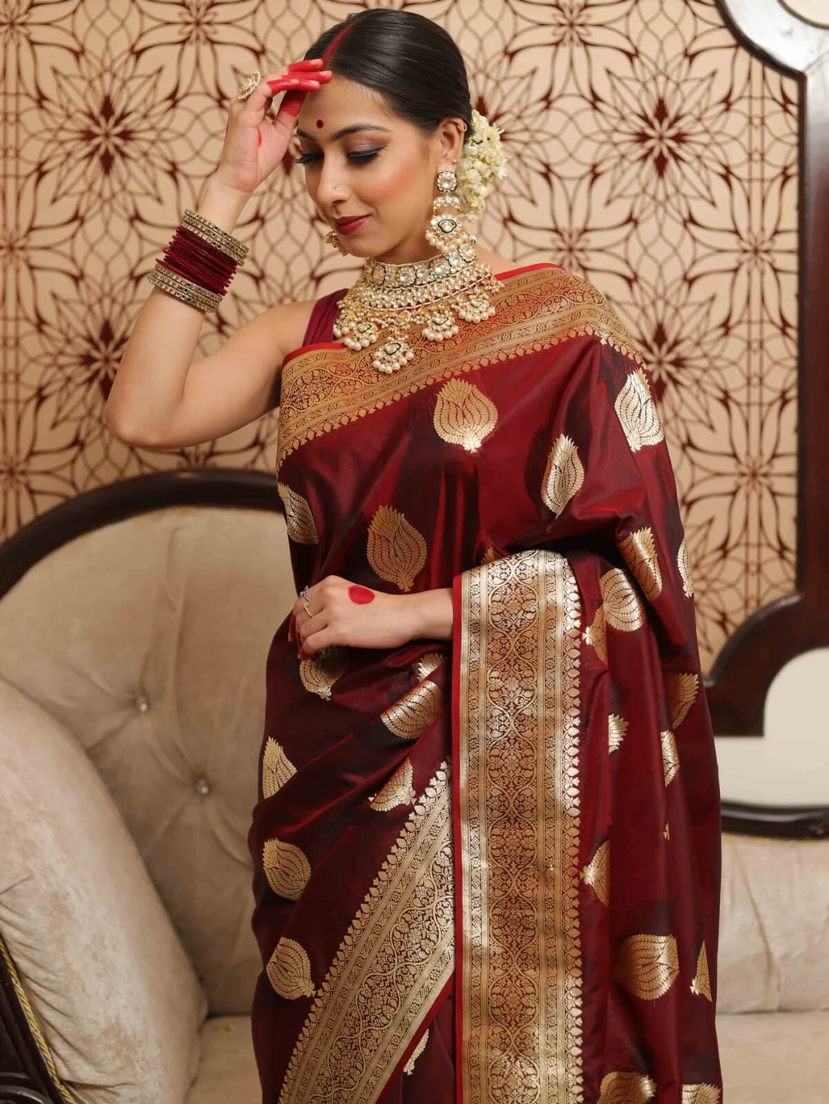 Ornate Wine Soft Silk Saree With Winsome Blouse Piece