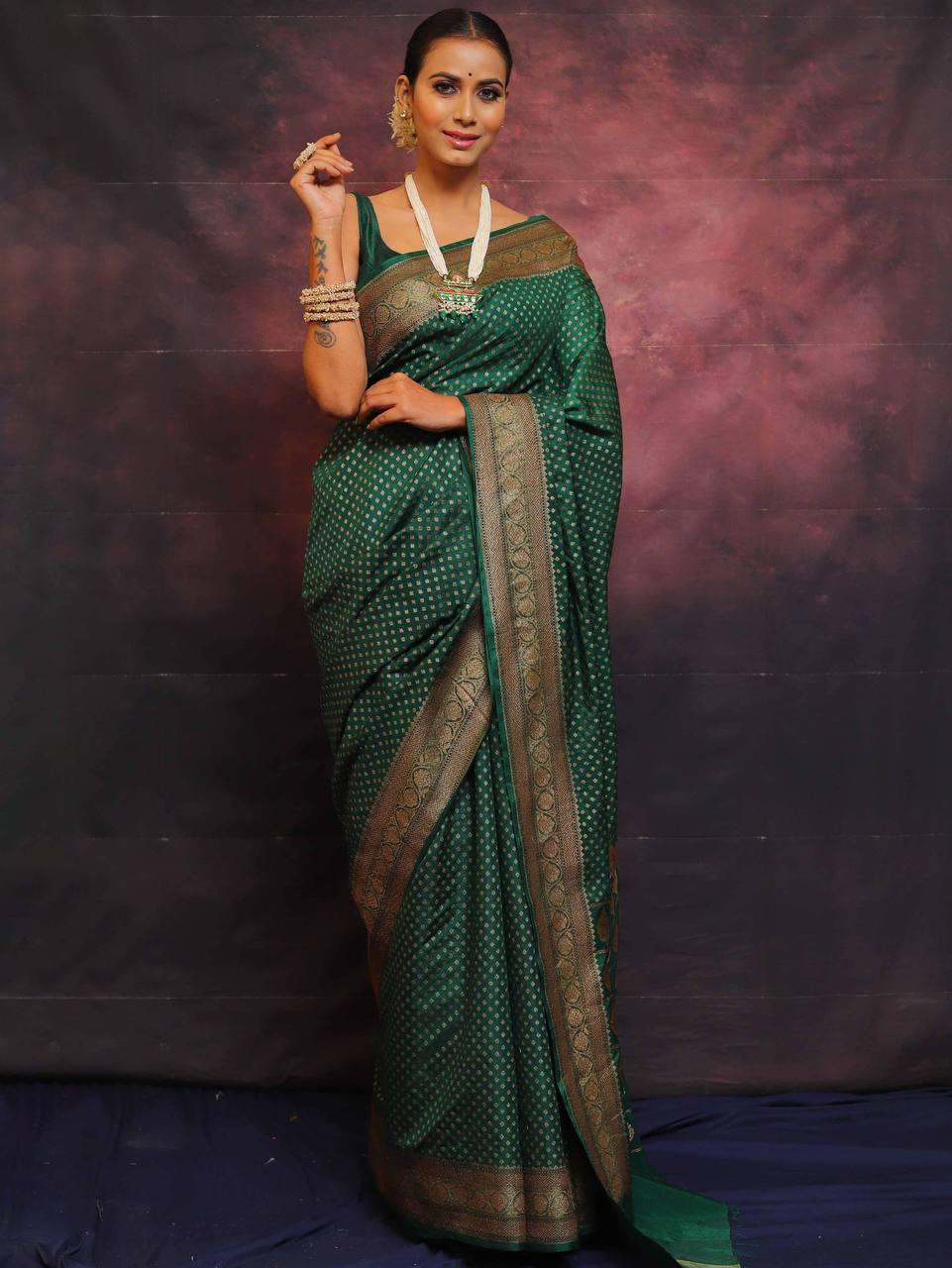 Nectarous Dark Green Soft Silk Saree With Luminous Blouse Piece