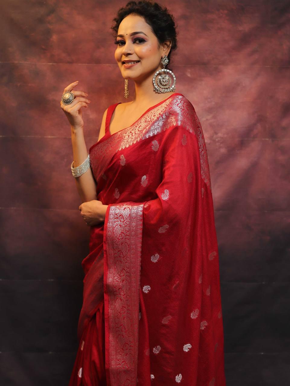 Panache Red Soft Silk Saree With Unequalled Blouse Piece