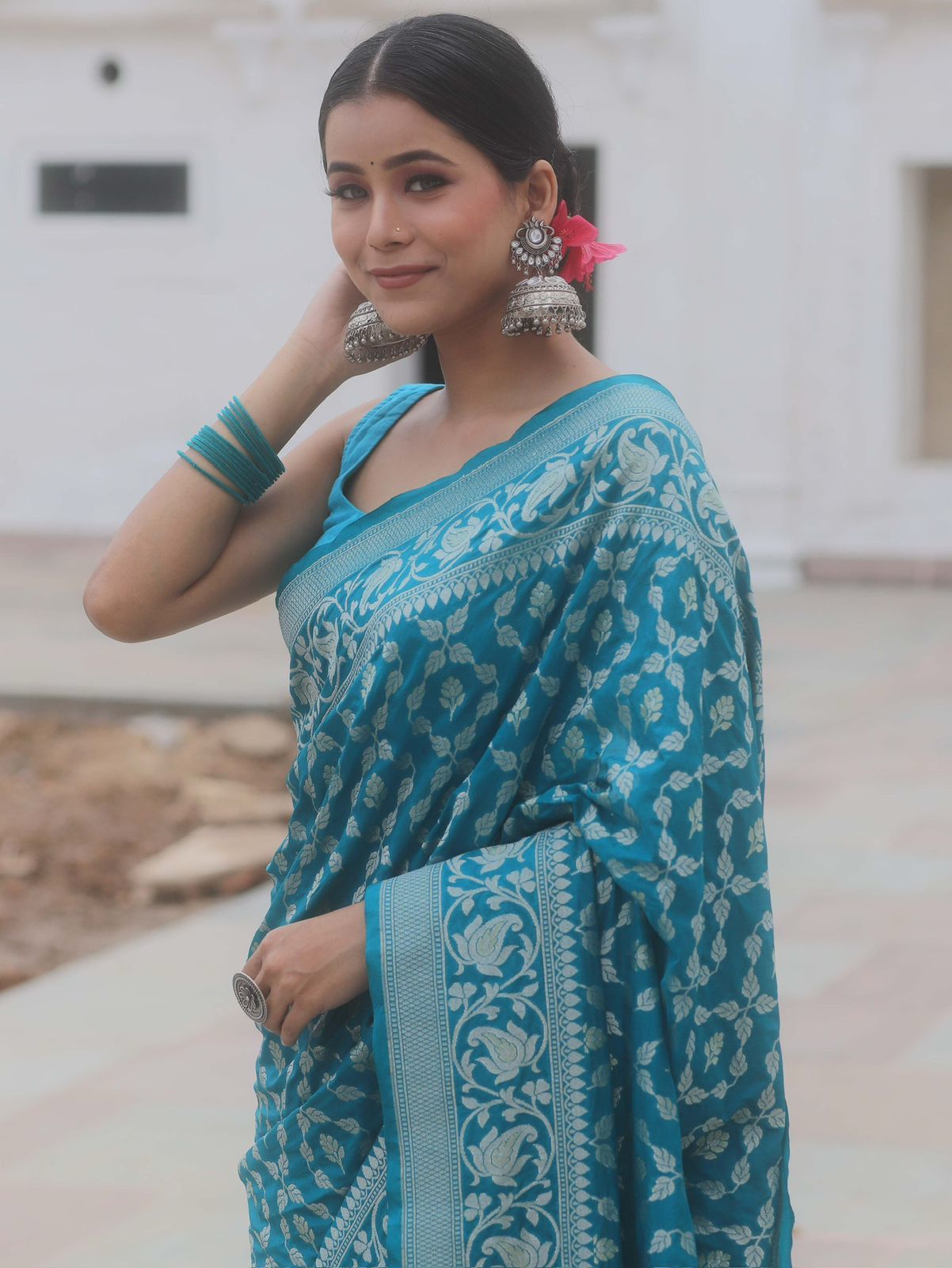 Sizzling Firozi Soft Silk Saree With Gorgeous Blouse Piece