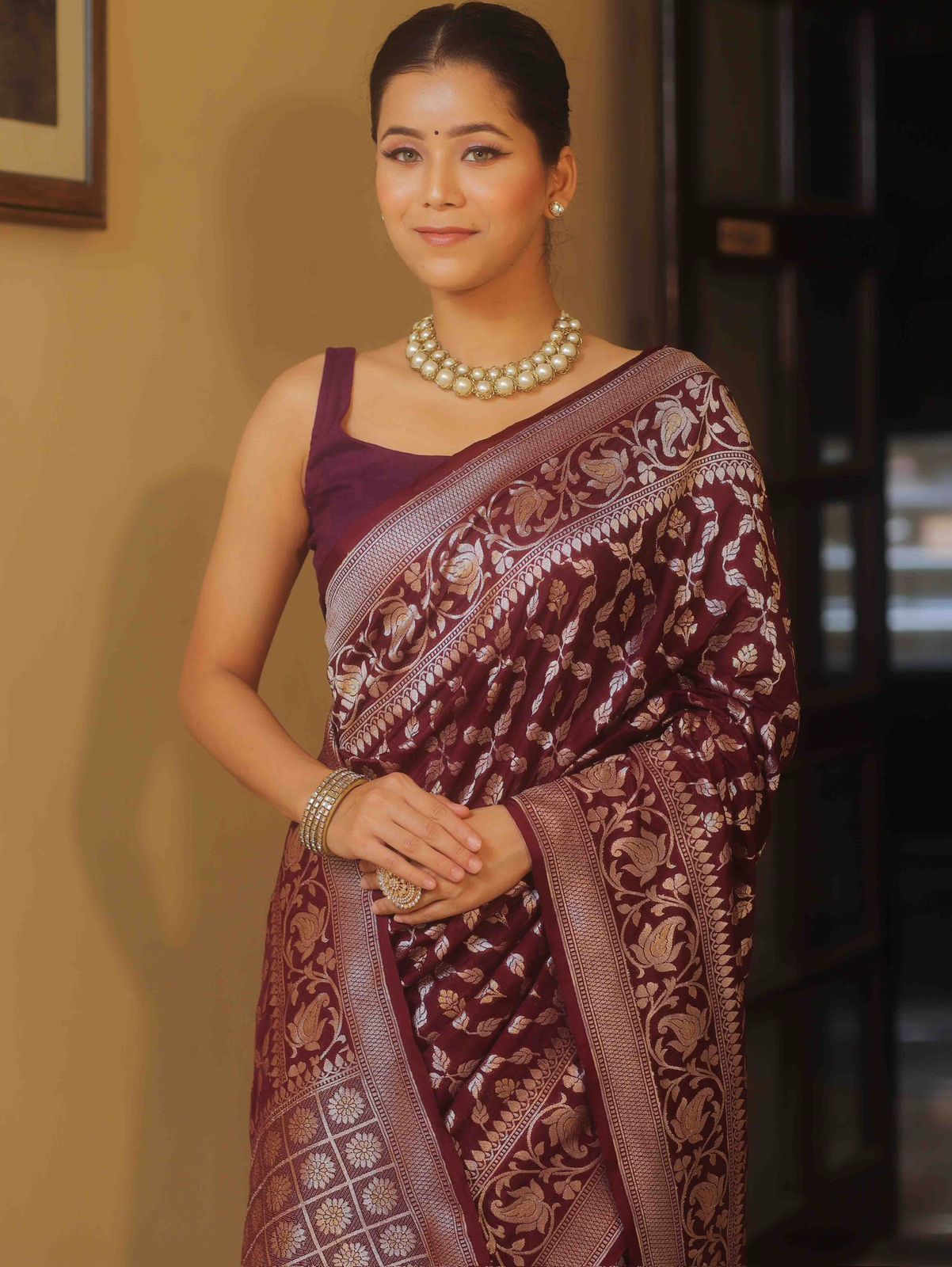 Wonderful Wine Soft Silk Saree With Mesmerising Blouse Piece