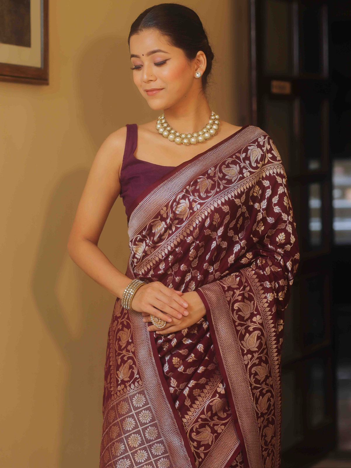 Wonderful Wine Soft Silk Saree With Mesmerising Blouse Piece