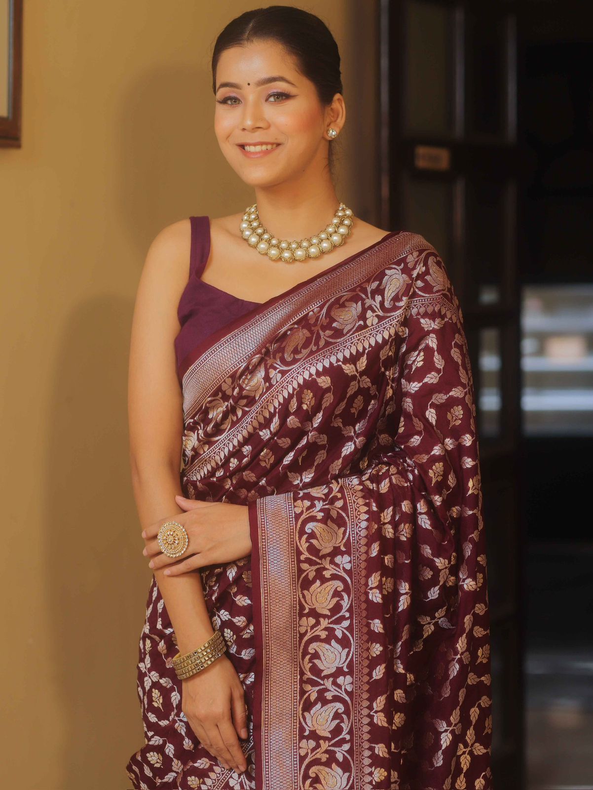 Wonderful Wine Soft Silk Saree With Mesmerising Blouse Piece