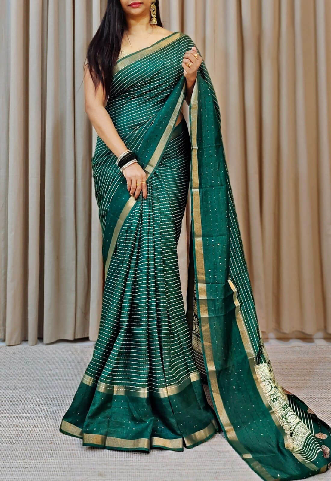 Gable Green Printed Dola Silk Saree