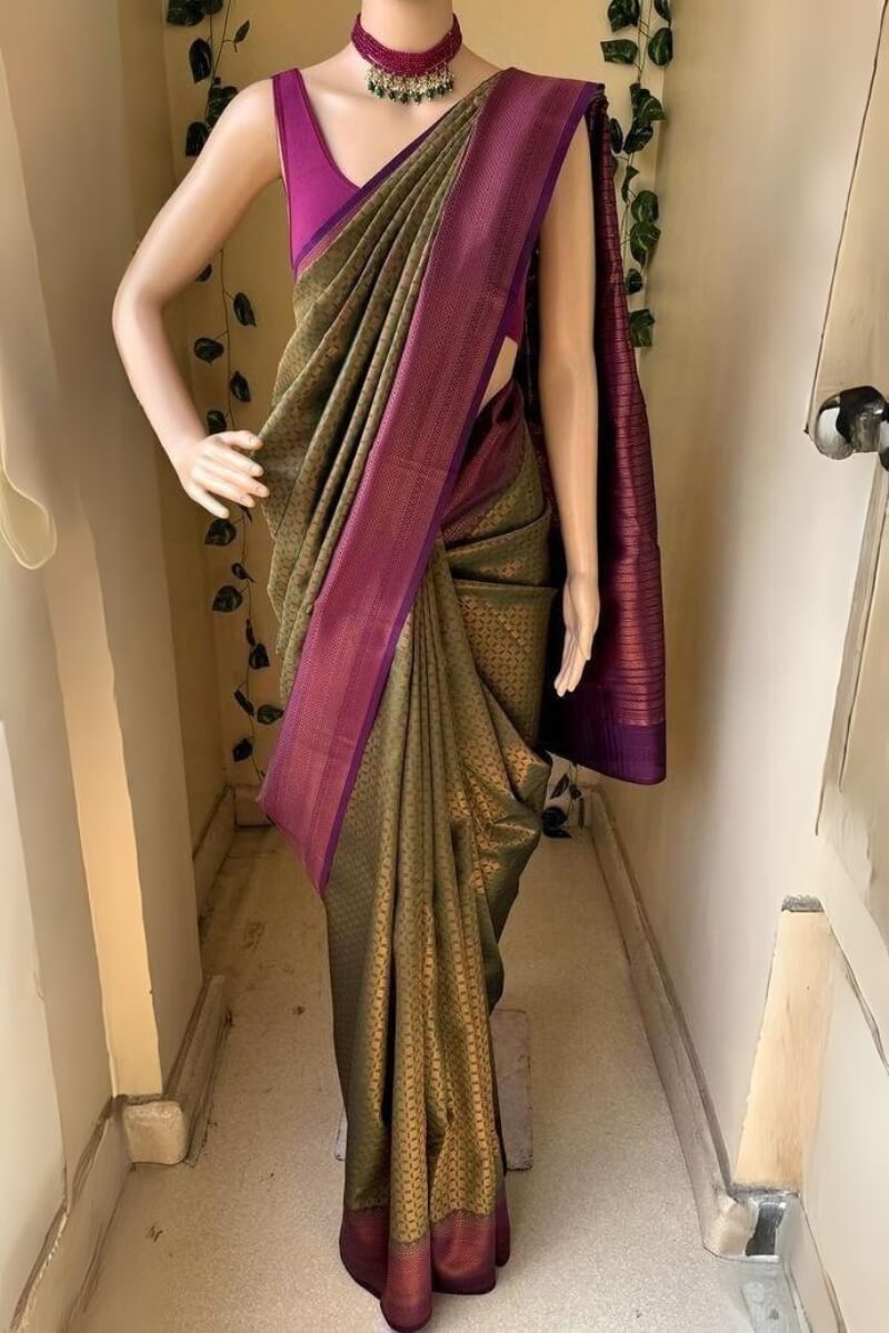 Fantabulous Mehndi Soft Silk Saree With Ethereal Blouse Piece