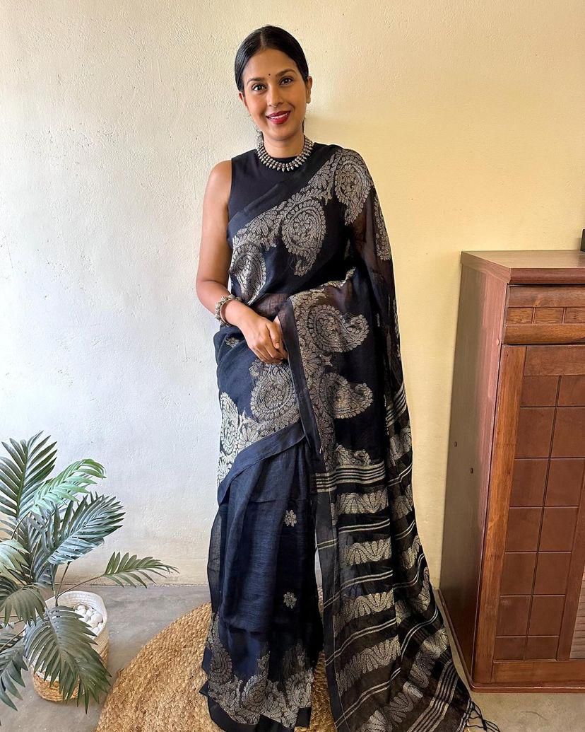 Almost Black Maheshawari Cotton Silk Saree