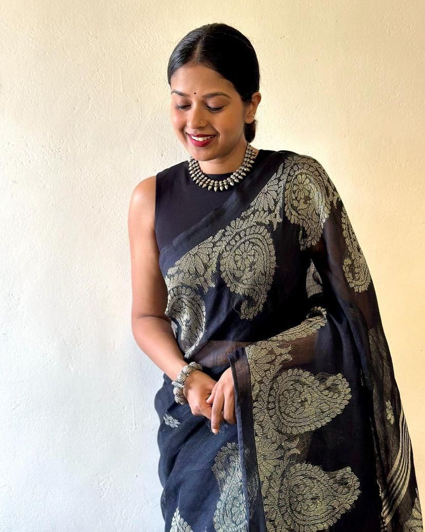 Almost Black Maheshawari Cotton Silk Saree