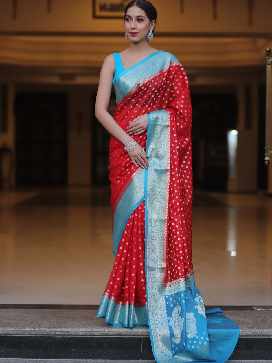 Vivacious Red Soft Silk Saree With Desiring Blouse Piece