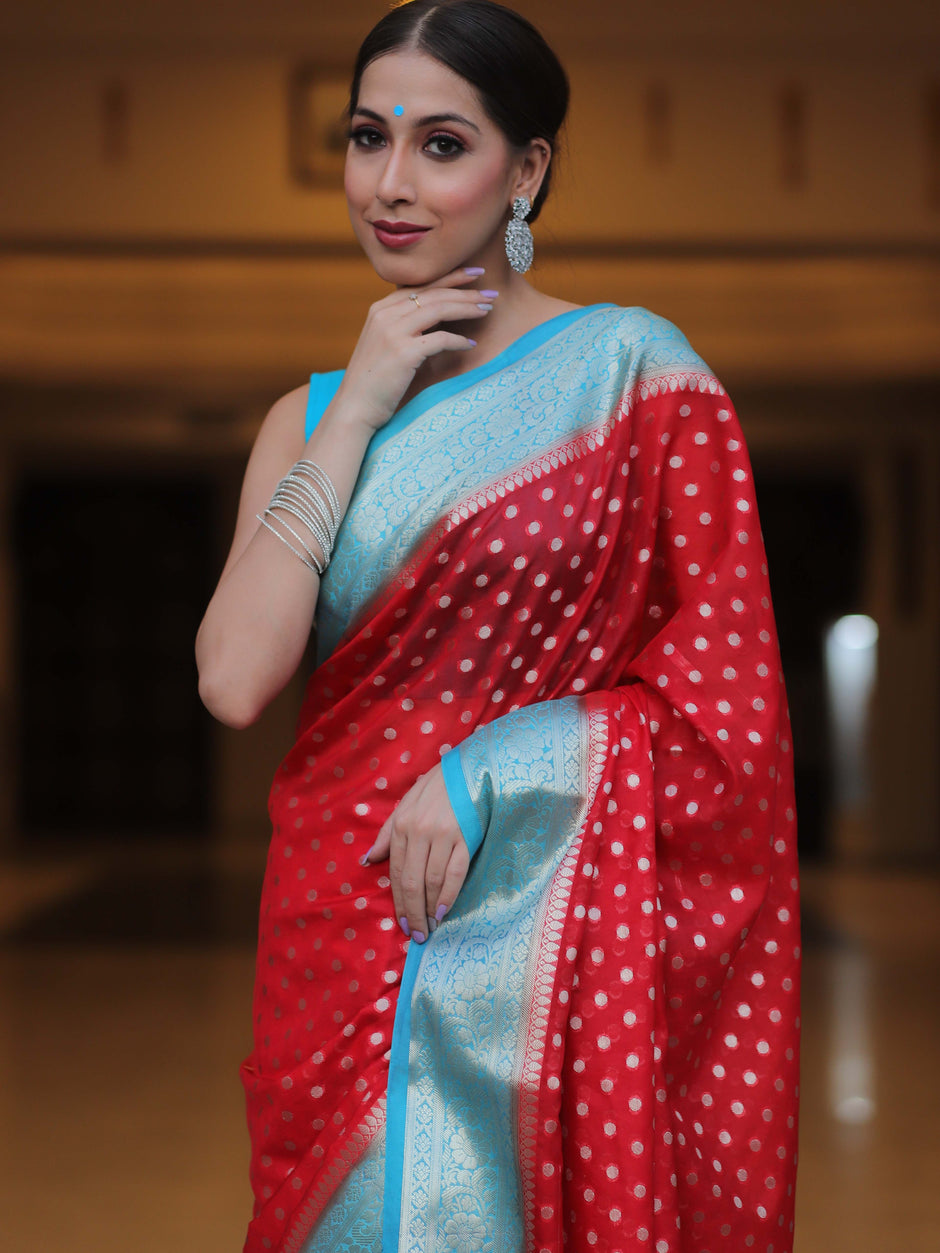 Vivacious Red Soft Silk Saree With Desiring Blouse Piece