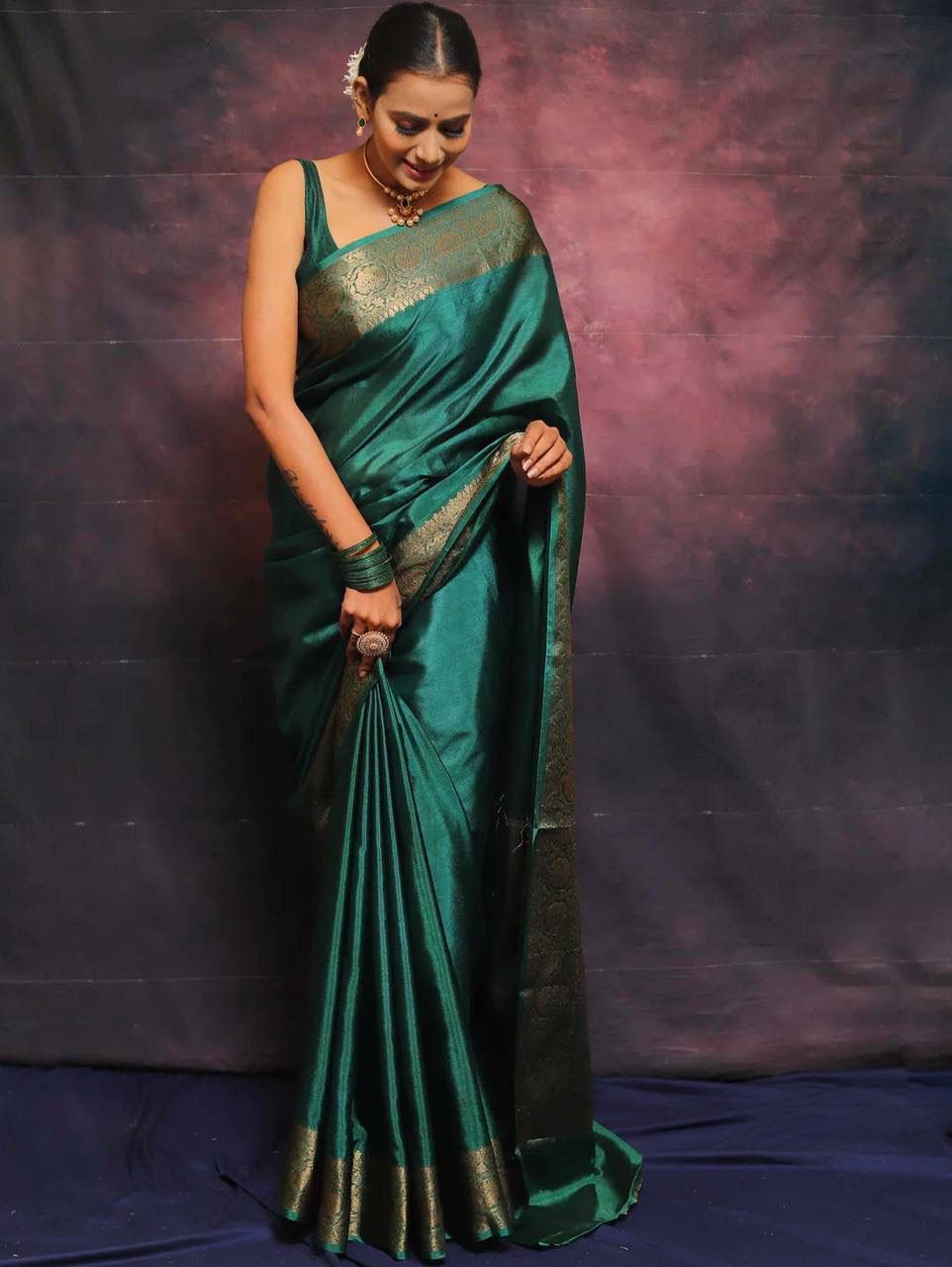 Denouement Rama Soft Silk Saree With Comely Blouse Piece