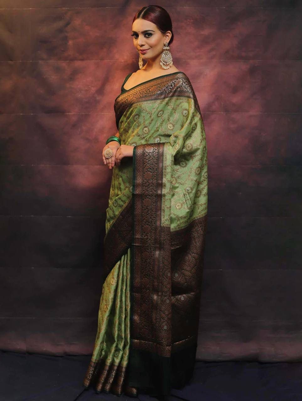Lagniappe Pista Soft Silk Saree With Improbable Blouse Piece