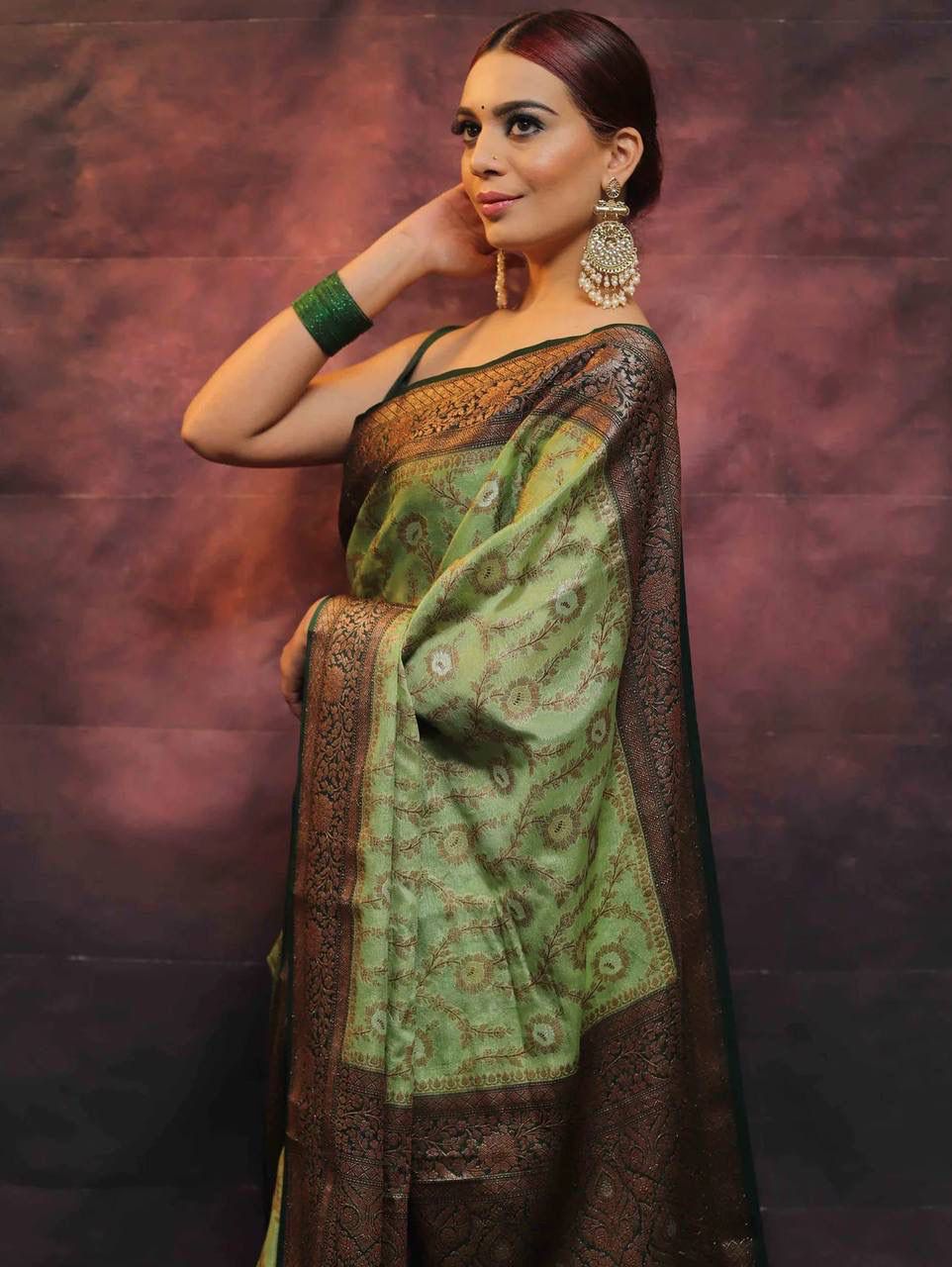 Lagniappe Pista Soft Silk Saree With Improbable Blouse Piece