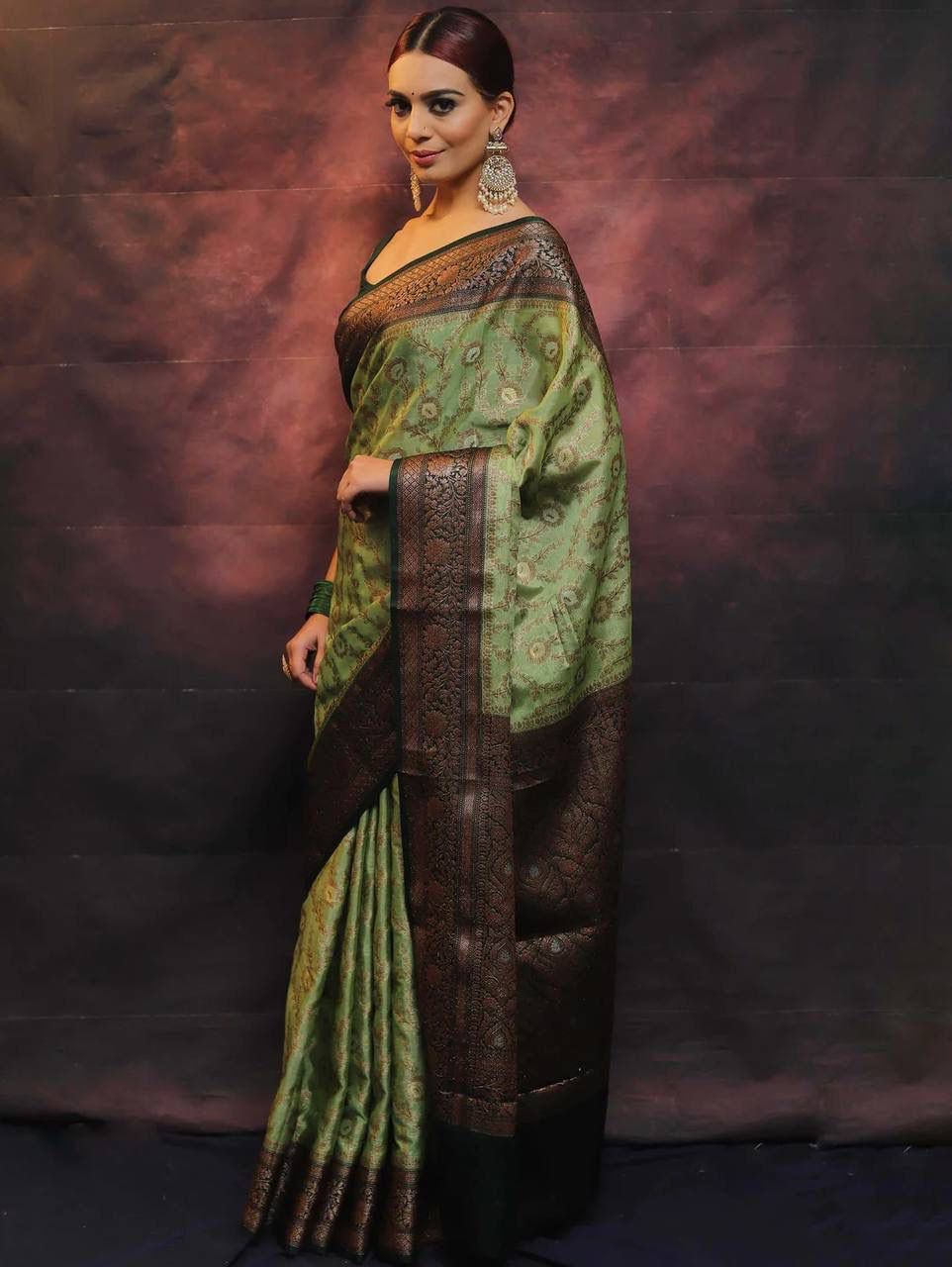 Lagniappe Pista Soft Silk Saree With Improbable Blouse Piece