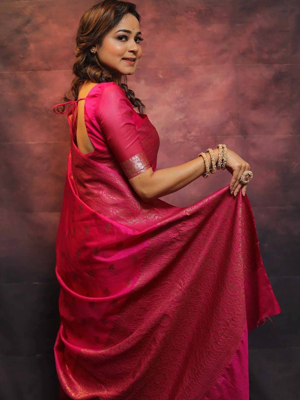 Forbearance Dark Pink Soft Silk Saree With Lustrous Blouse Piece